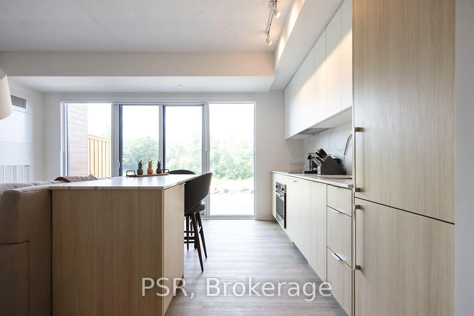 Photo 6 of Unit 108, 100 Carrick Trail, Gravenhurst, Muskoka (S) — HOMEH