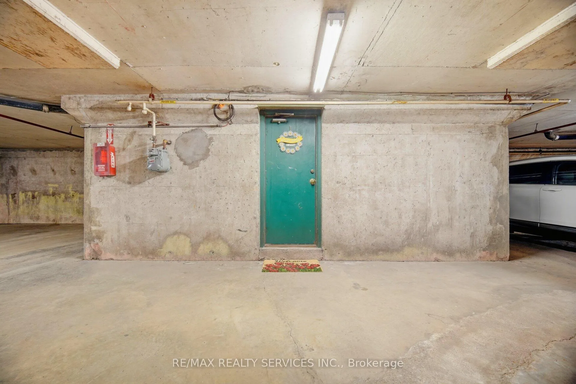 Photo 10 of Unit 1, 2218 Upper Middle Road, Burlington, Brant Hills — HOMEH