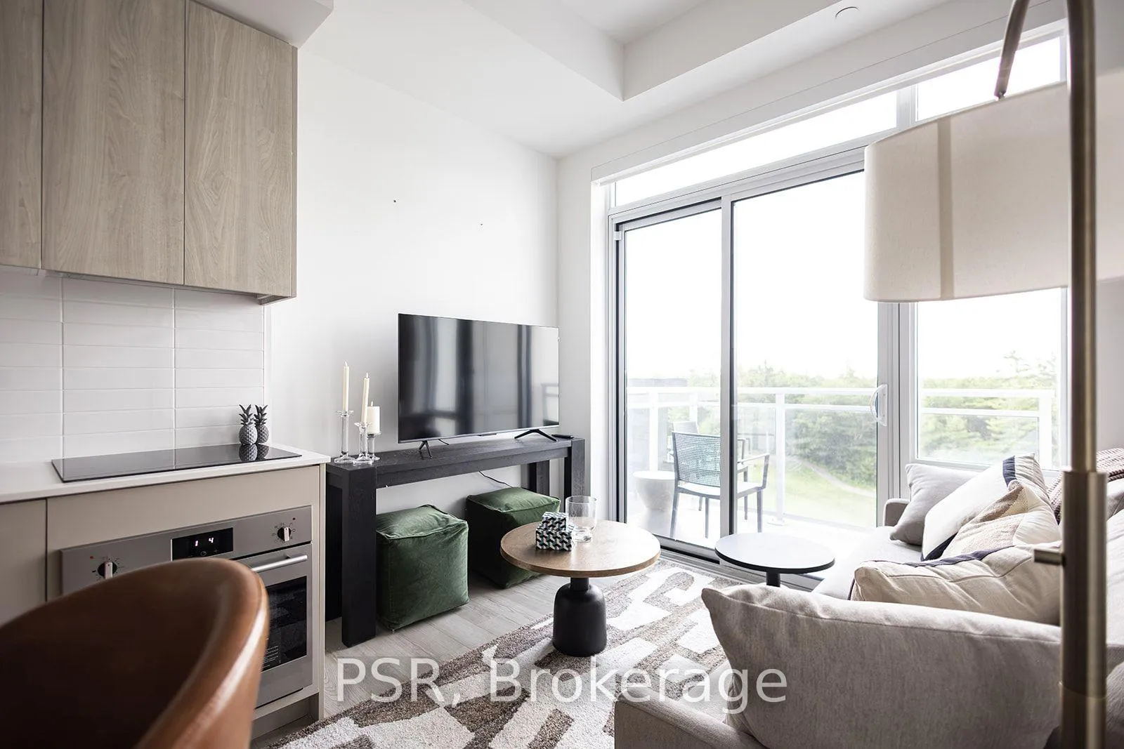 Photo 5 of Unit 607, 100 Carrick Trail, Gravenhurst, Muskoka (S) — HOMEH
