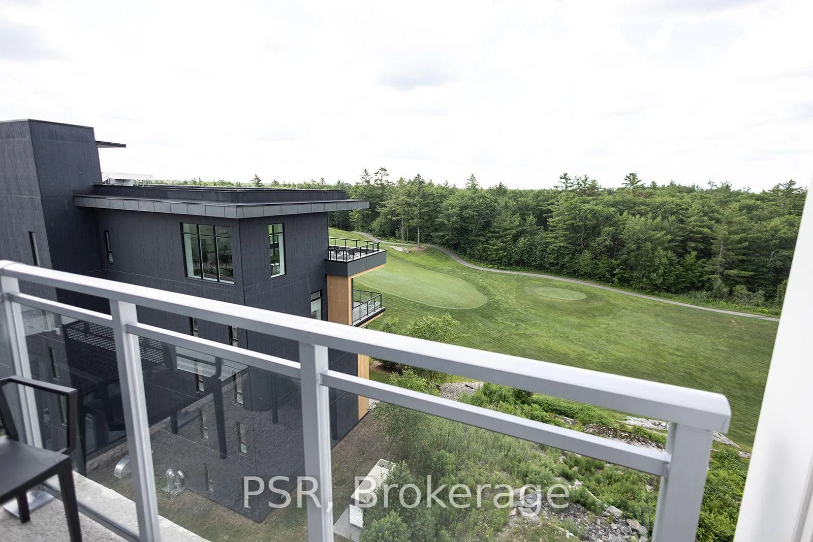 Photo 13 of Unit 607, 100 Carrick Trail, Gravenhurst, Muskoka (S) — HOMEH