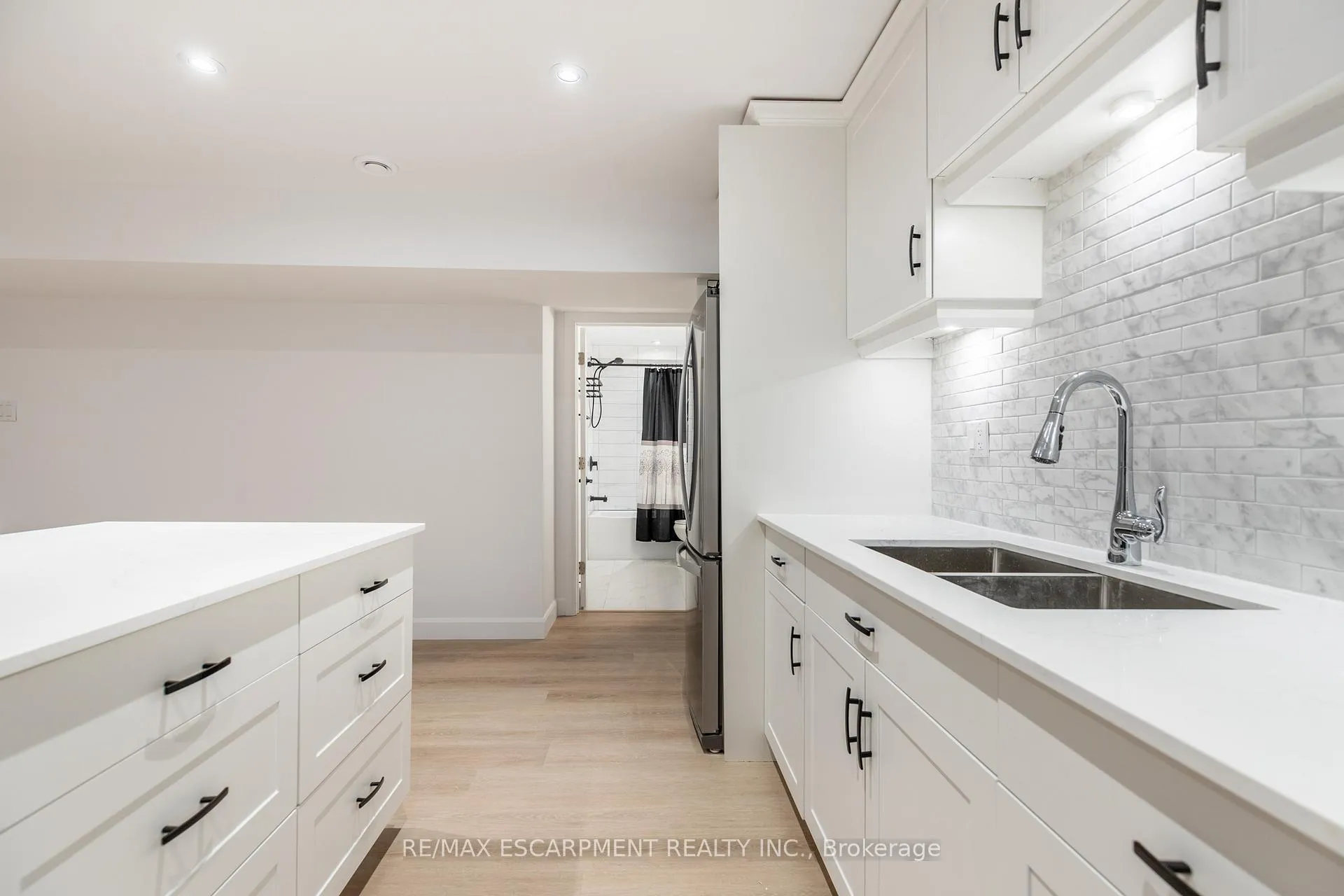 Photo 15 of Unit LOWER, 295 Dundas Street, Hamilton, Waterdown — HOMEH