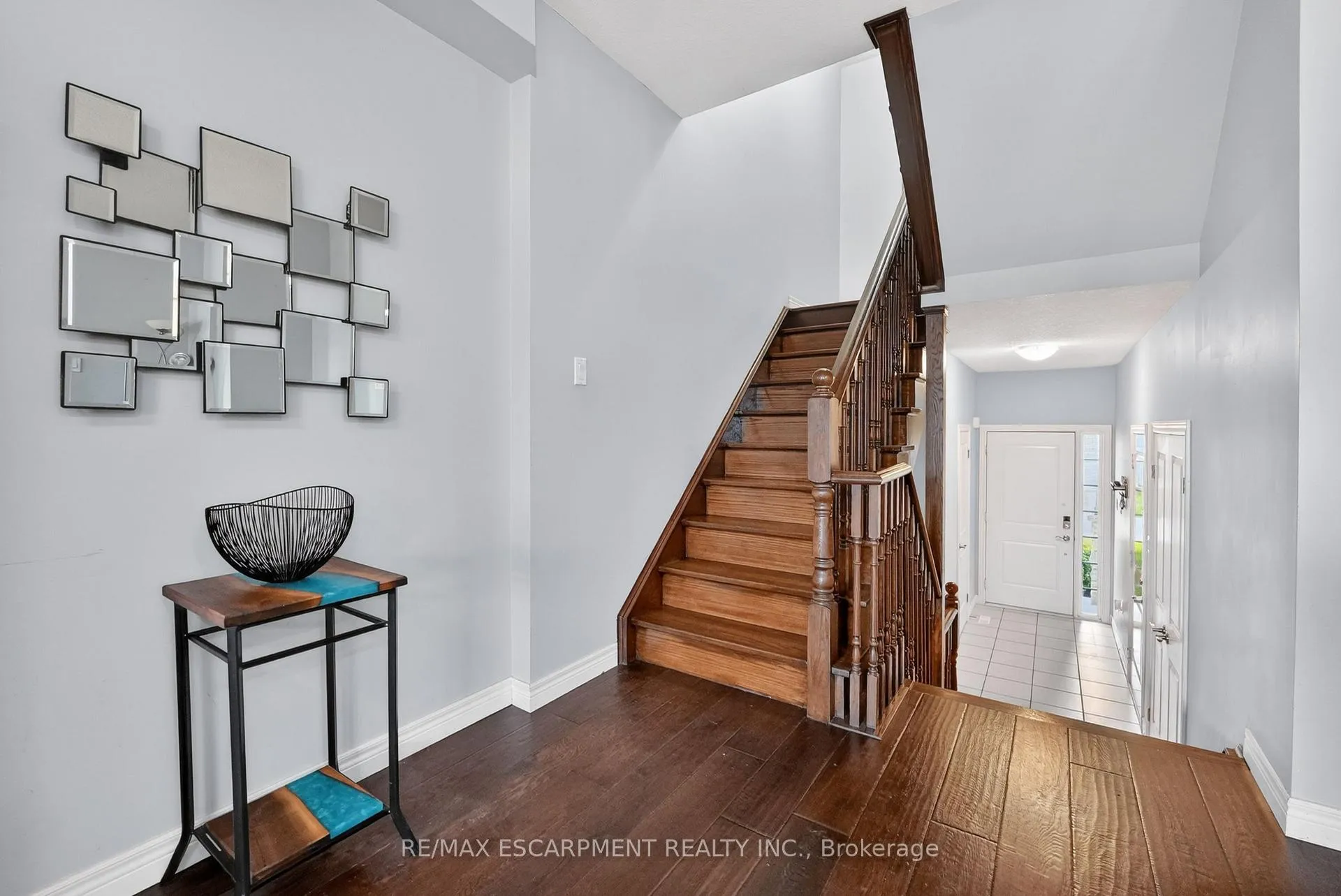 Photo 11 of Unit 11, 8 Lakelawn Road, Grimsby, Grimsby Beach — HOMEH