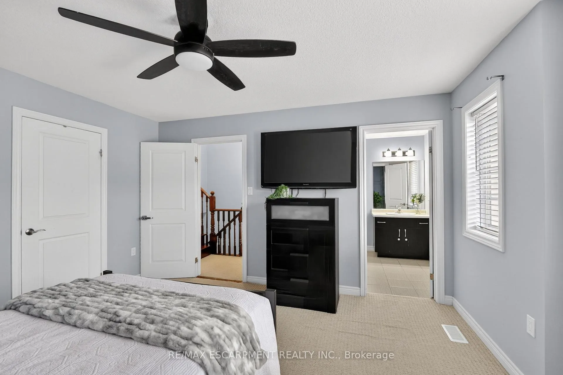 Photo 13 of Unit 11, 8 Lakelawn Road, Grimsby, Grimsby Beach — HOMEH