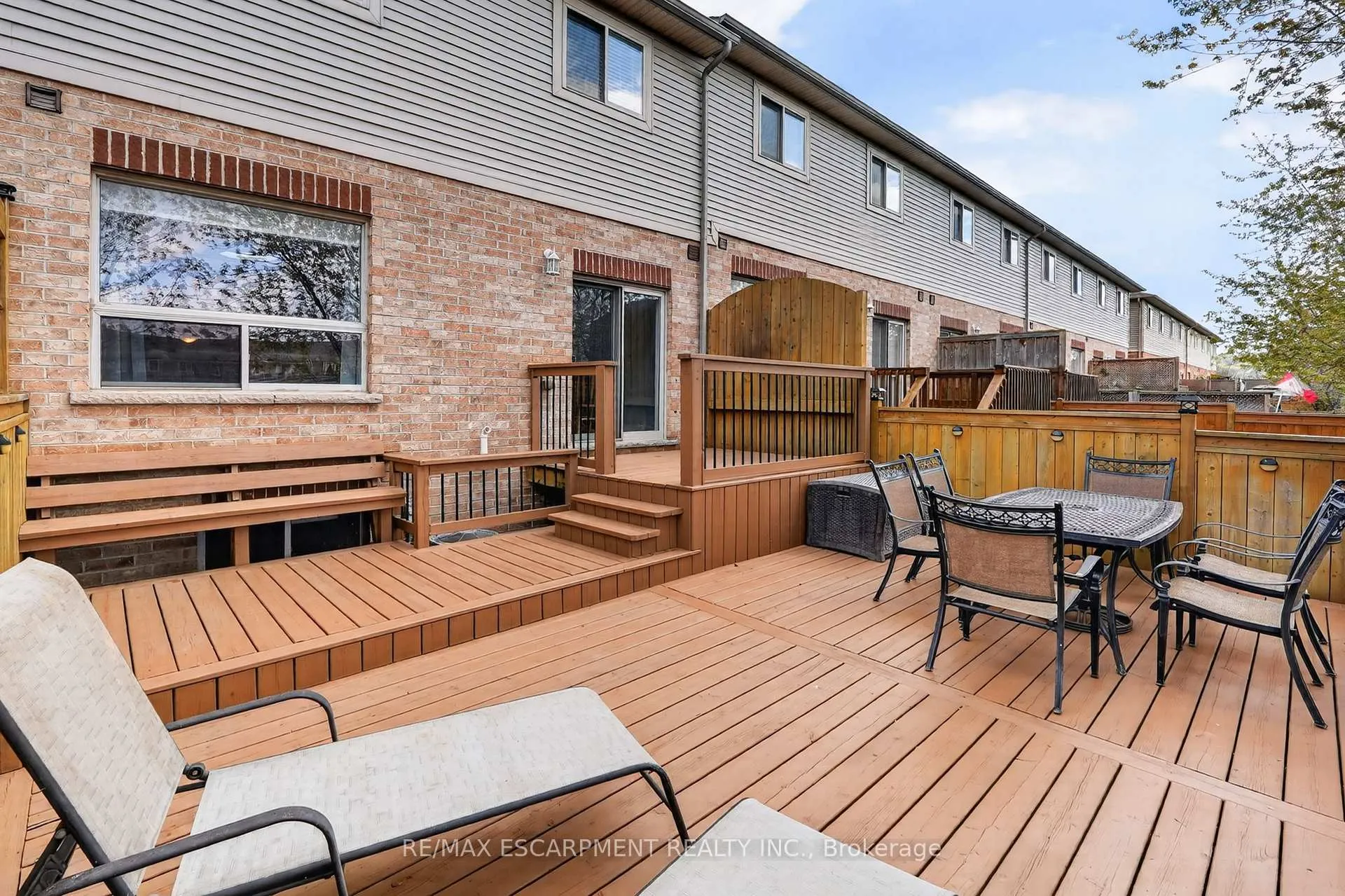 Photo 22 of Unit 11, 8 Lakelawn Road, Grimsby, Grimsby Beach — HOMEH