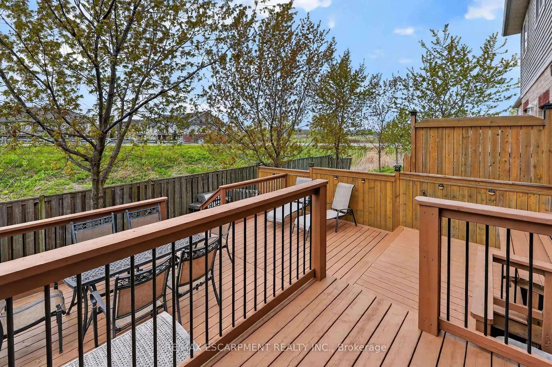 Photo 23 of Unit 11, 8 Lakelawn Road, Grimsby, Grimsby Beach — HOMEH