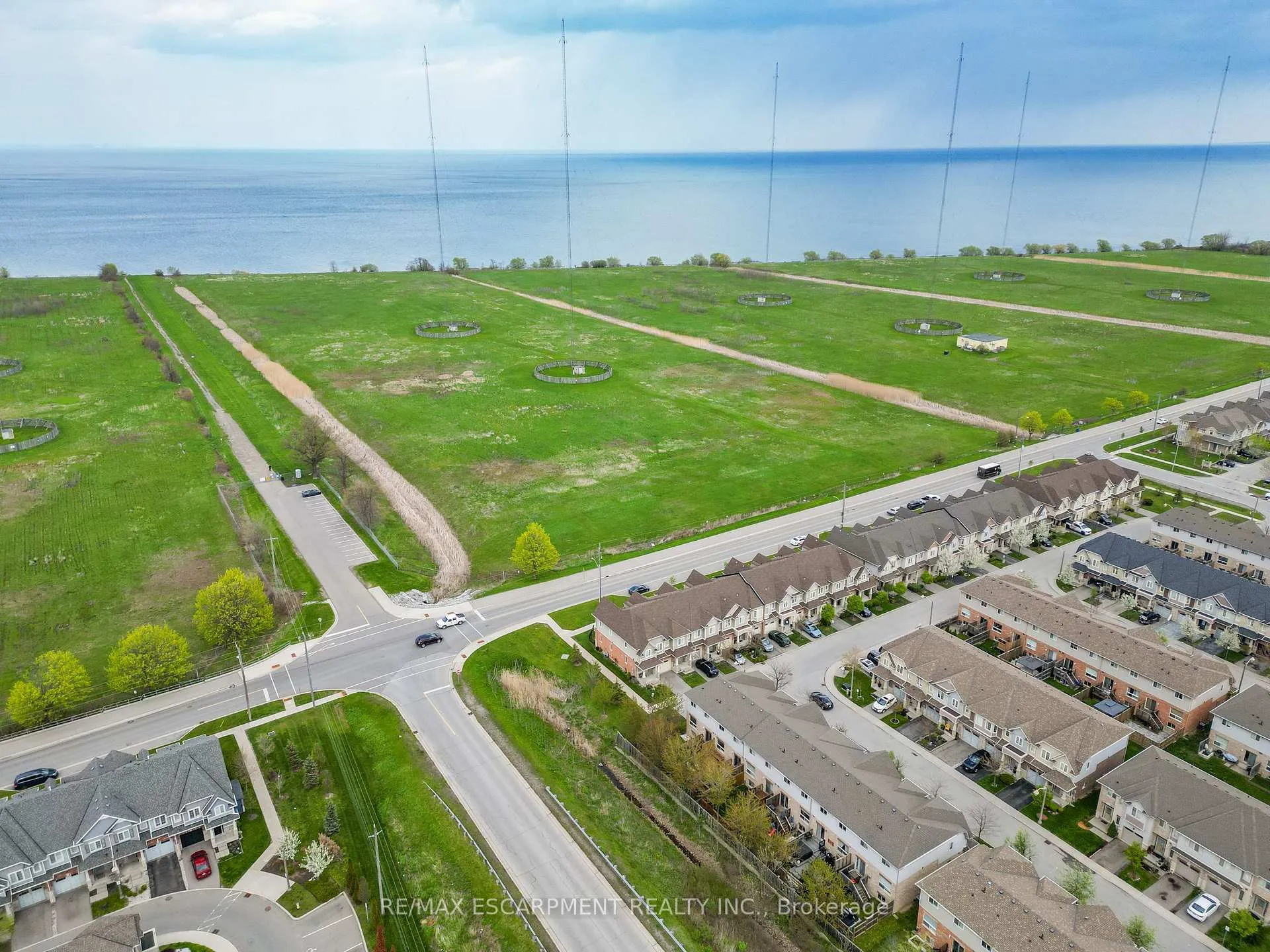Photo 26 of Unit 11, 8 Lakelawn Road, Grimsby, Grimsby Beach — HOMEH
