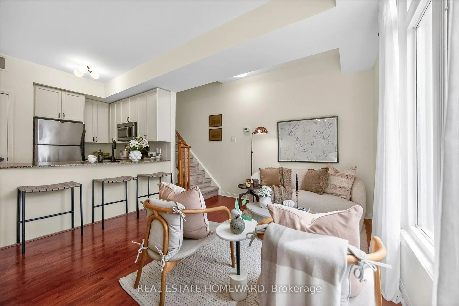 Photo 3 of Unit 32, 88 Carr Street, Toronto, Kensington-Chinatown — HOMEH