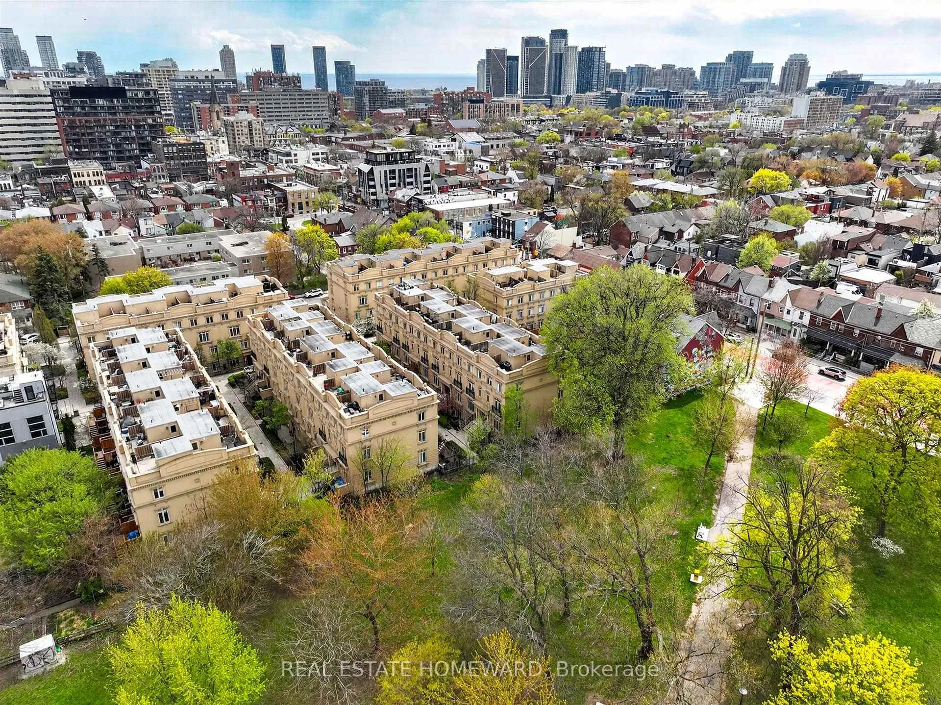 Photo 34 of Unit 32, 88 Carr Street, Toronto, Kensington-Chinatown — HOMEH