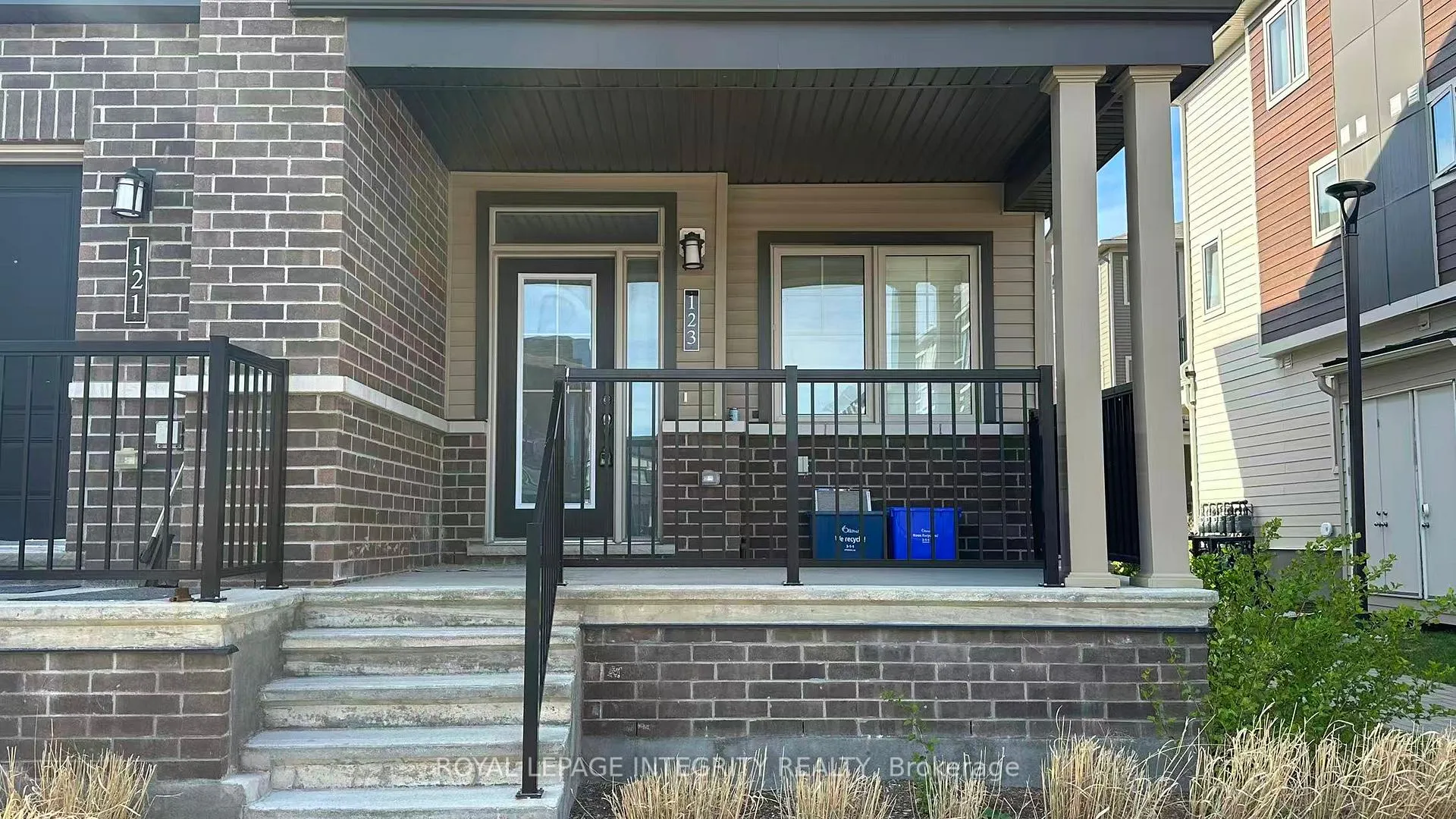Photo 2 of 123 Anthracite Private, Ottawa, Barrhaven - Heritage Park — HOMEH