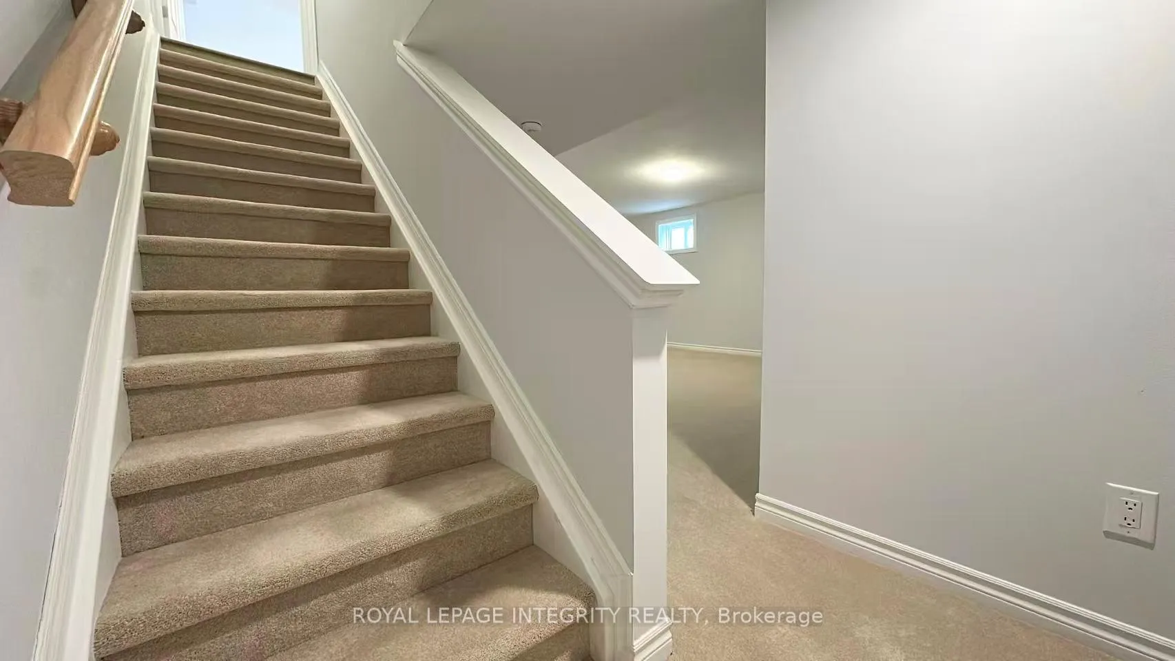 Photo 18 of 123 Anthracite Private, Ottawa, Barrhaven - Heritage Park — HOMEH