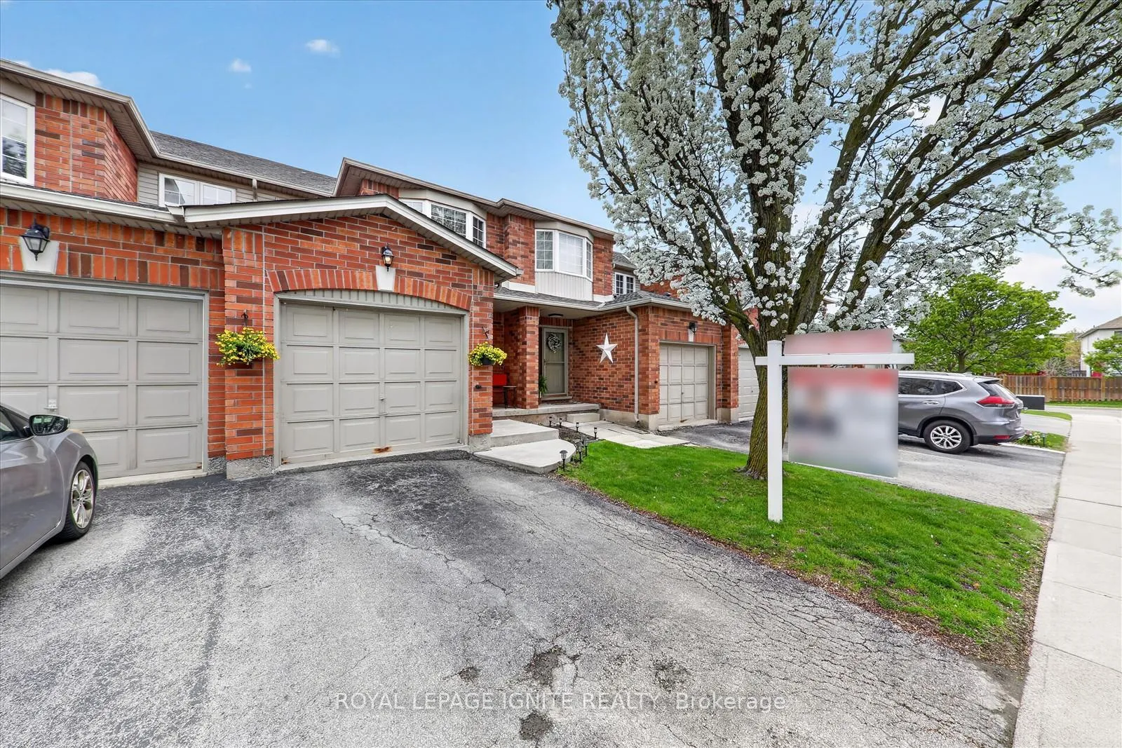 Photo 2 of Unit 17, 174 Highbury Drive, Hamilton, Stoney Creek Mountain — HOMEH