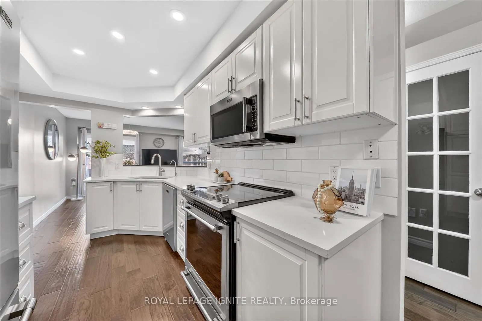 Photo 11 of Unit 17, 174 Highbury Drive, Hamilton, Stoney Creek Mountain — HOMEH
