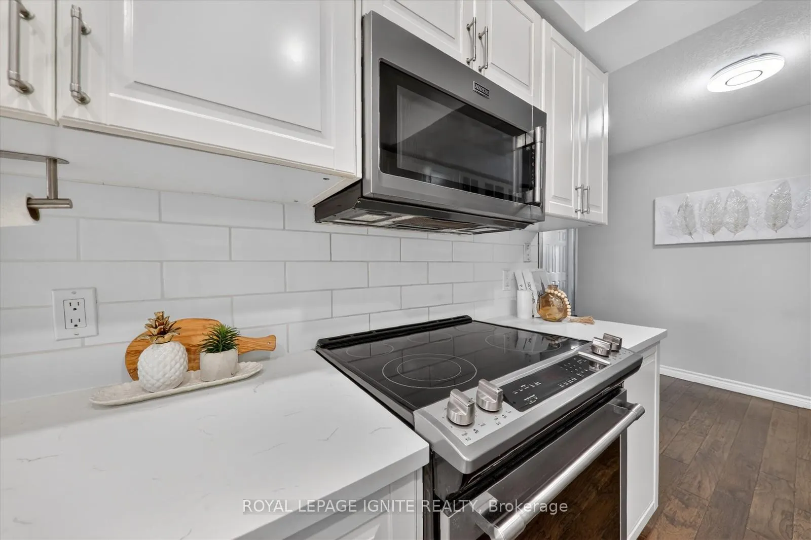 Photo 12 of Unit 17, 174 Highbury Drive, Hamilton, Stoney Creek Mountain — HOMEH