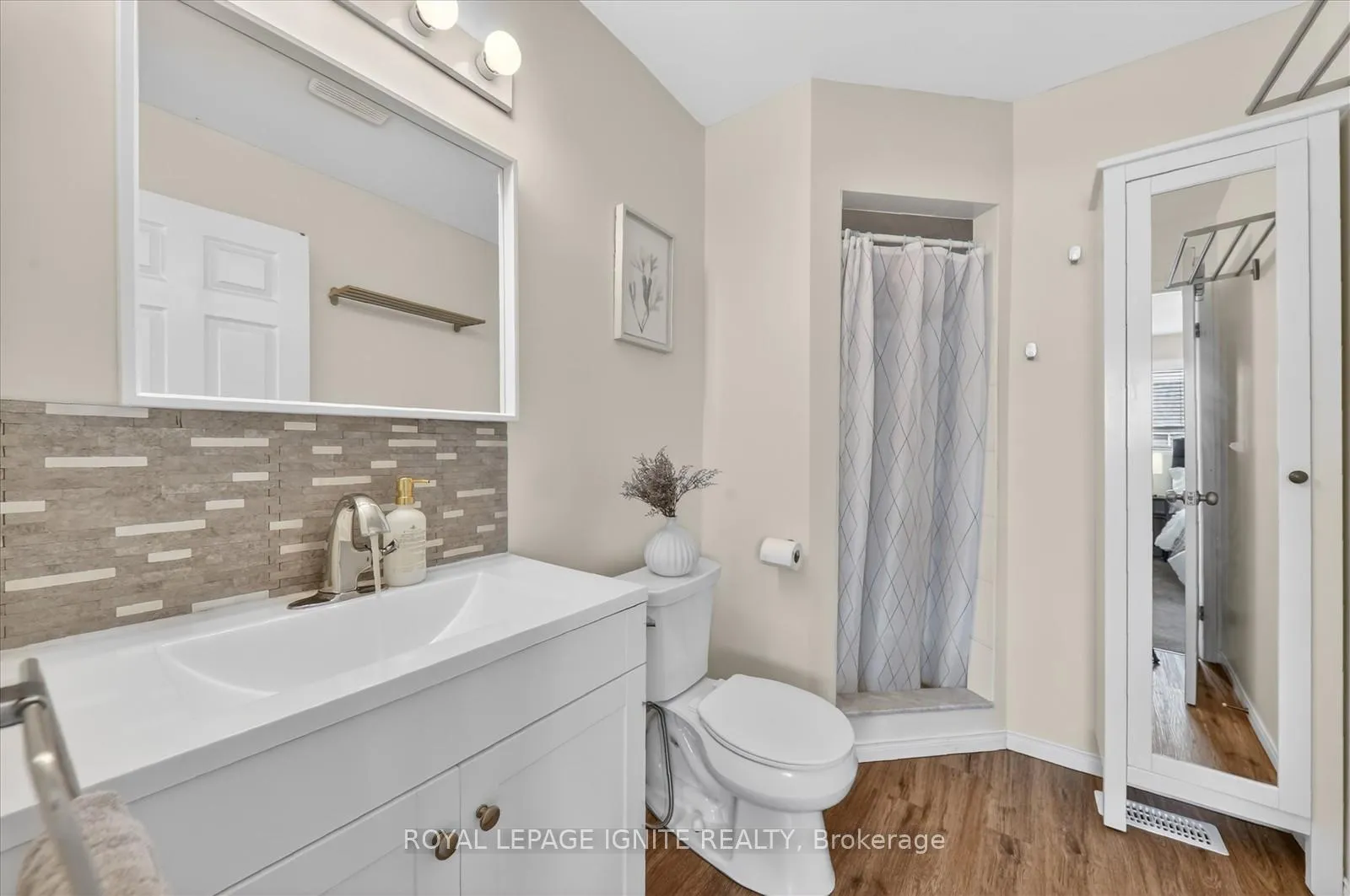 Photo 31 of Unit 17, 174 Highbury Drive, Hamilton, Stoney Creek Mountain — HOMEH