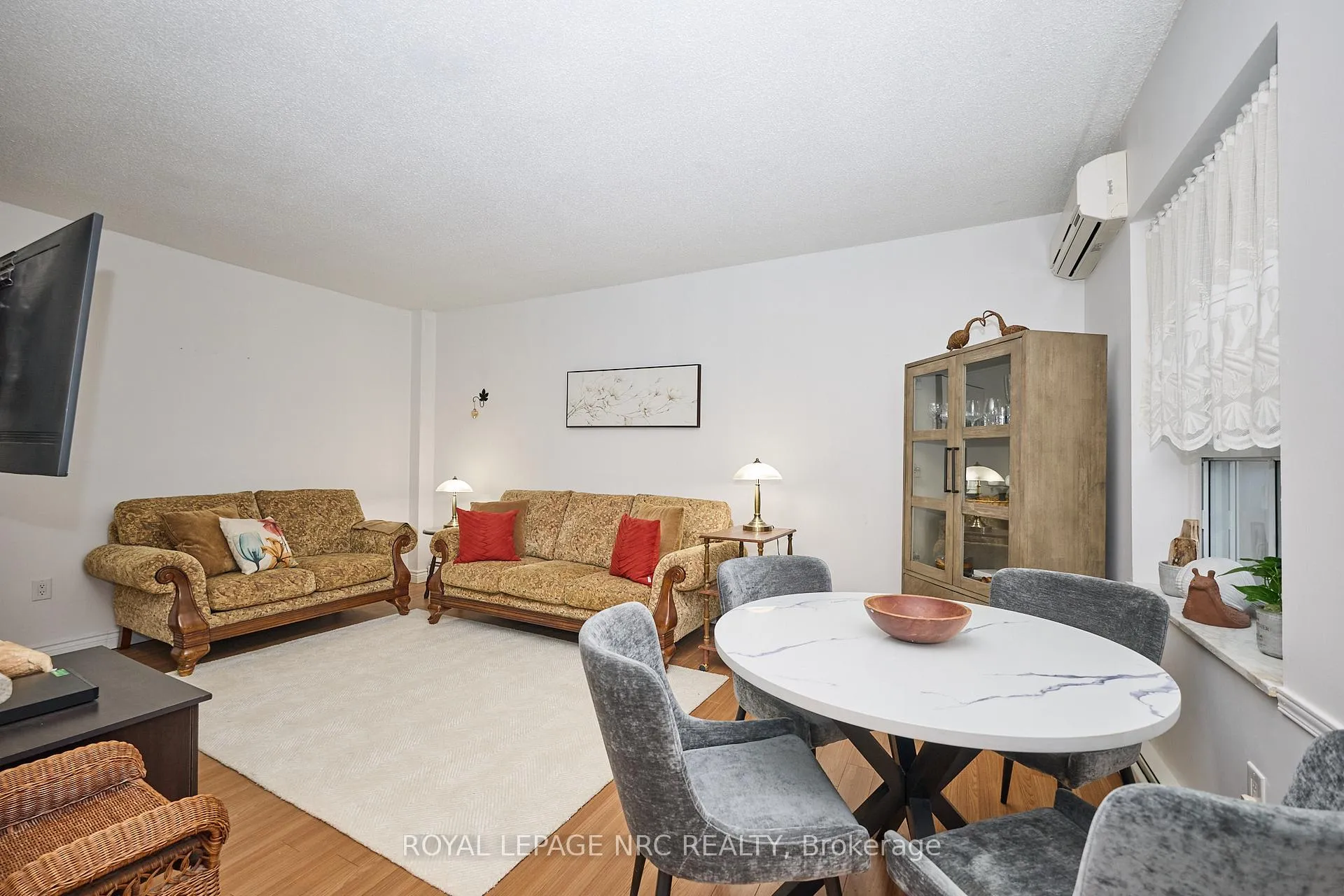 Photo 7 of Unit 101, 6390 Huggins Street, Niagara Falls, Stamford — HOMEH