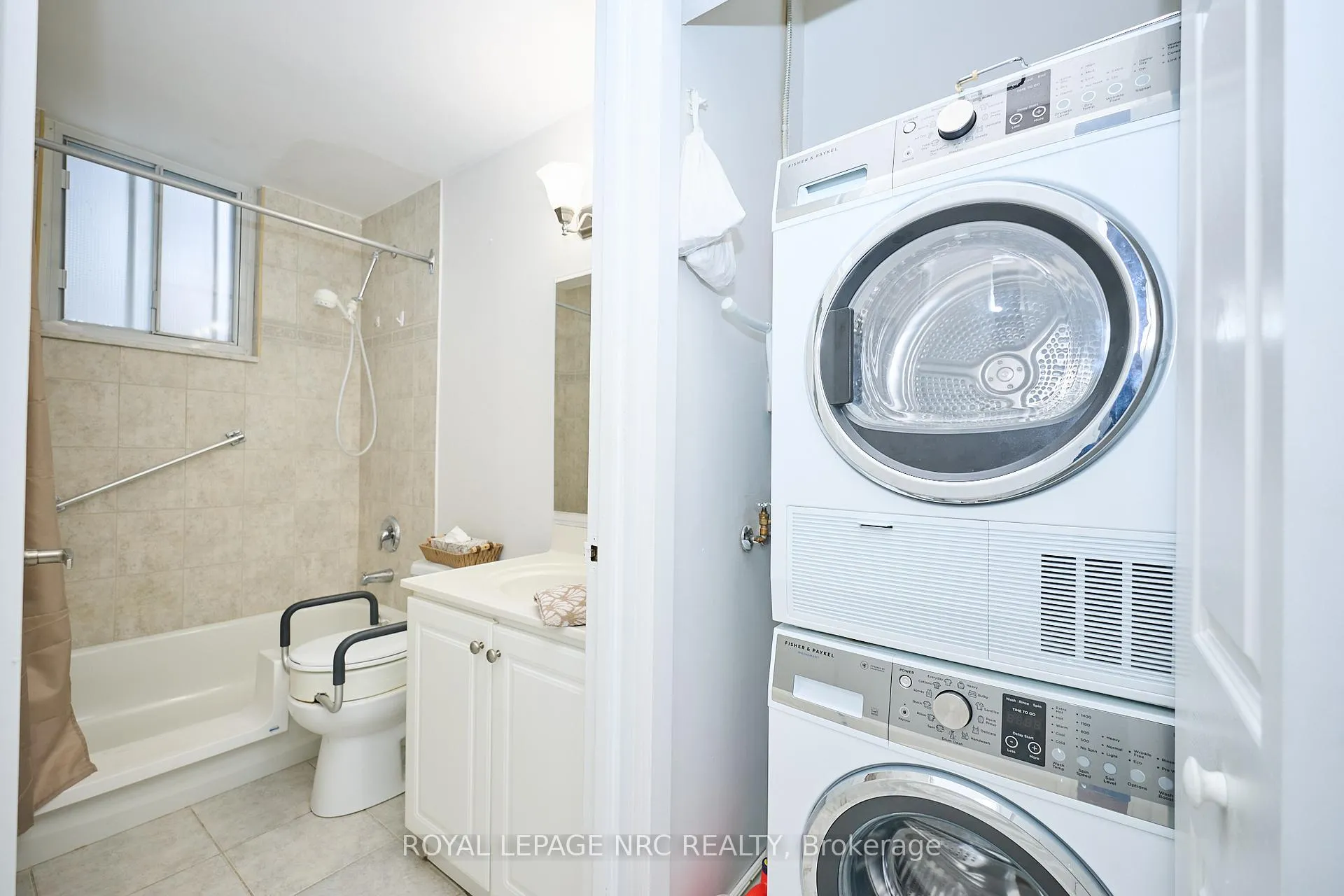 Photo 15 of Unit 101, 6390 Huggins Street, Niagara Falls, Stamford — HOMEH