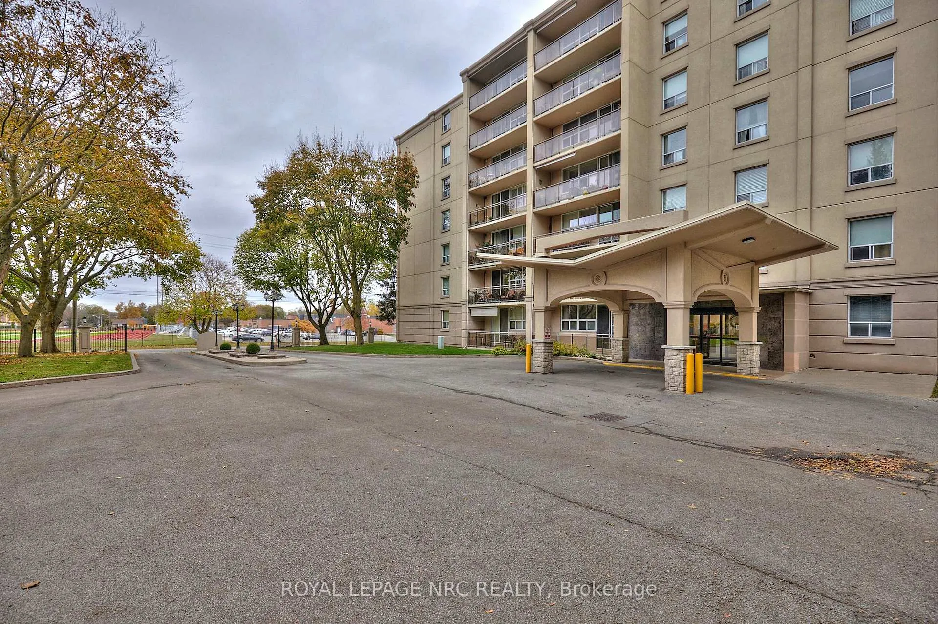 Photo 23 of Unit 101, 6390 Huggins Street, Niagara Falls, Stamford — HOMEH