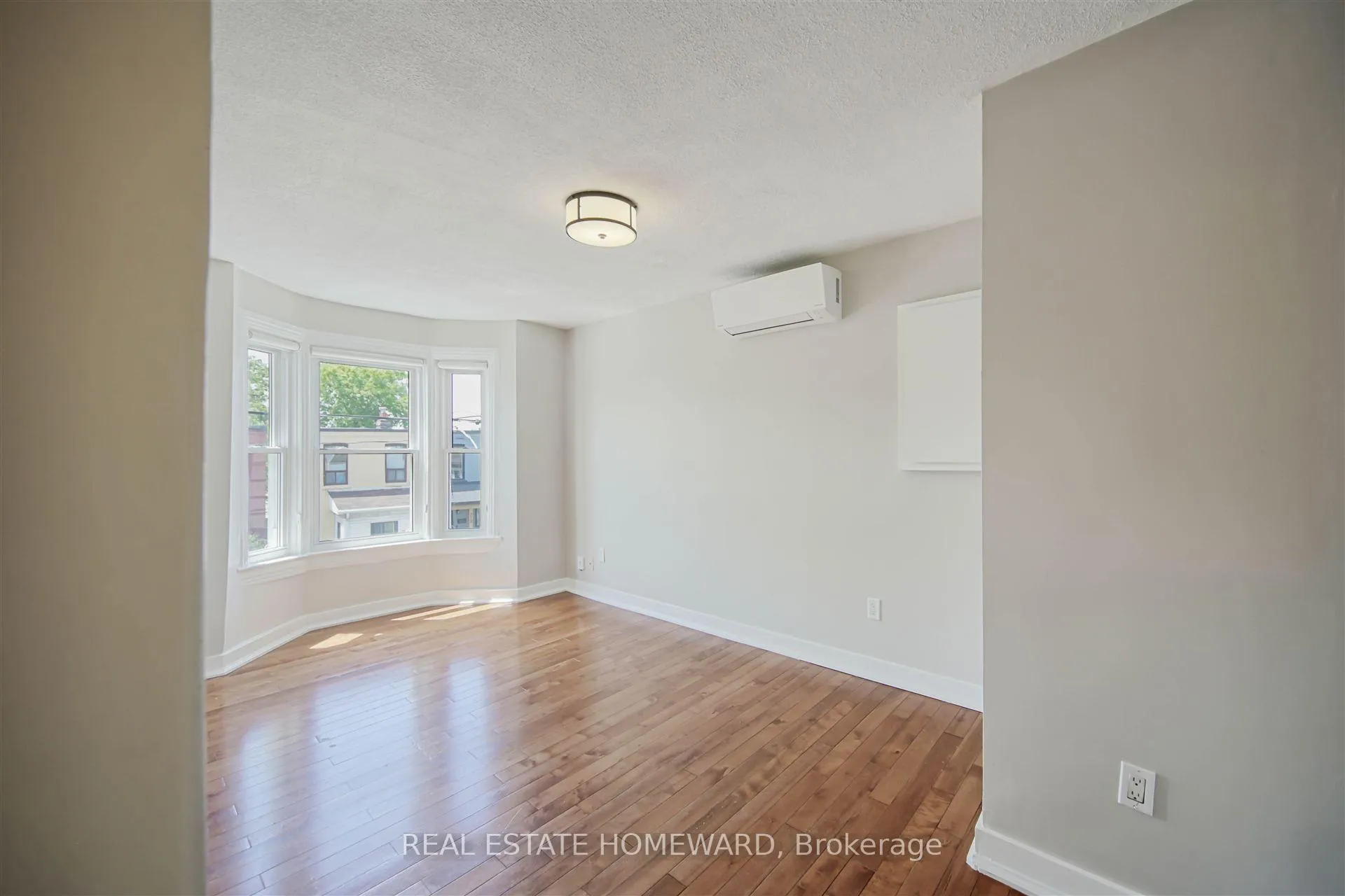 Photo 1 of 307 Old Weston Road, Toronto, Weston-Pellam Park — HOMEH
