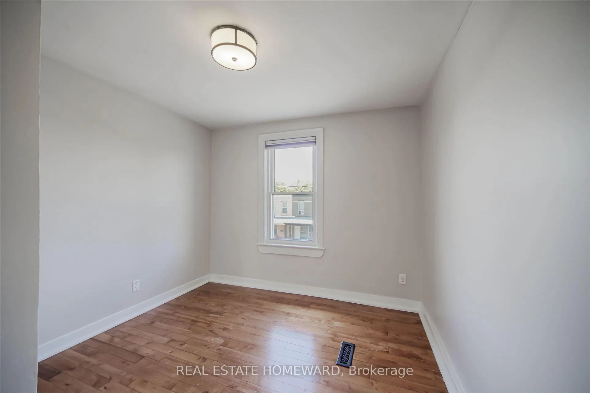 Photo 6 of 307 Old Weston Road, Toronto, Weston-Pellam Park — HOMEH