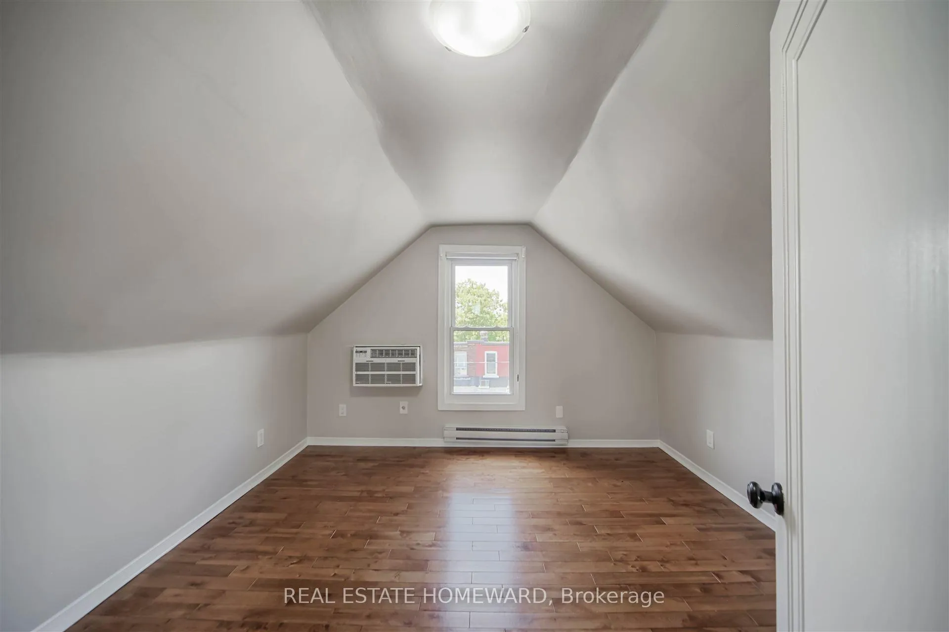 Photo 10 of 307 Old Weston Road, Toronto, Weston-Pellam Park — HOMEH