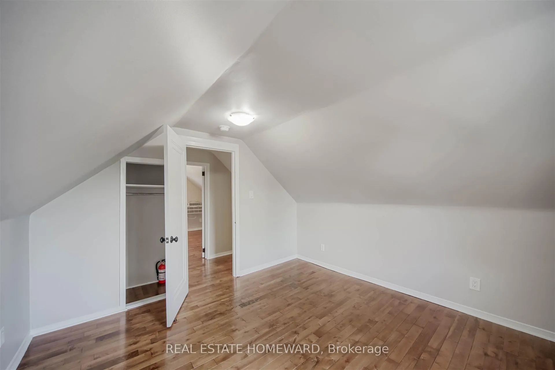 Photo 11 of 307 Old Weston Road, Toronto, Weston-Pellam Park — HOMEH