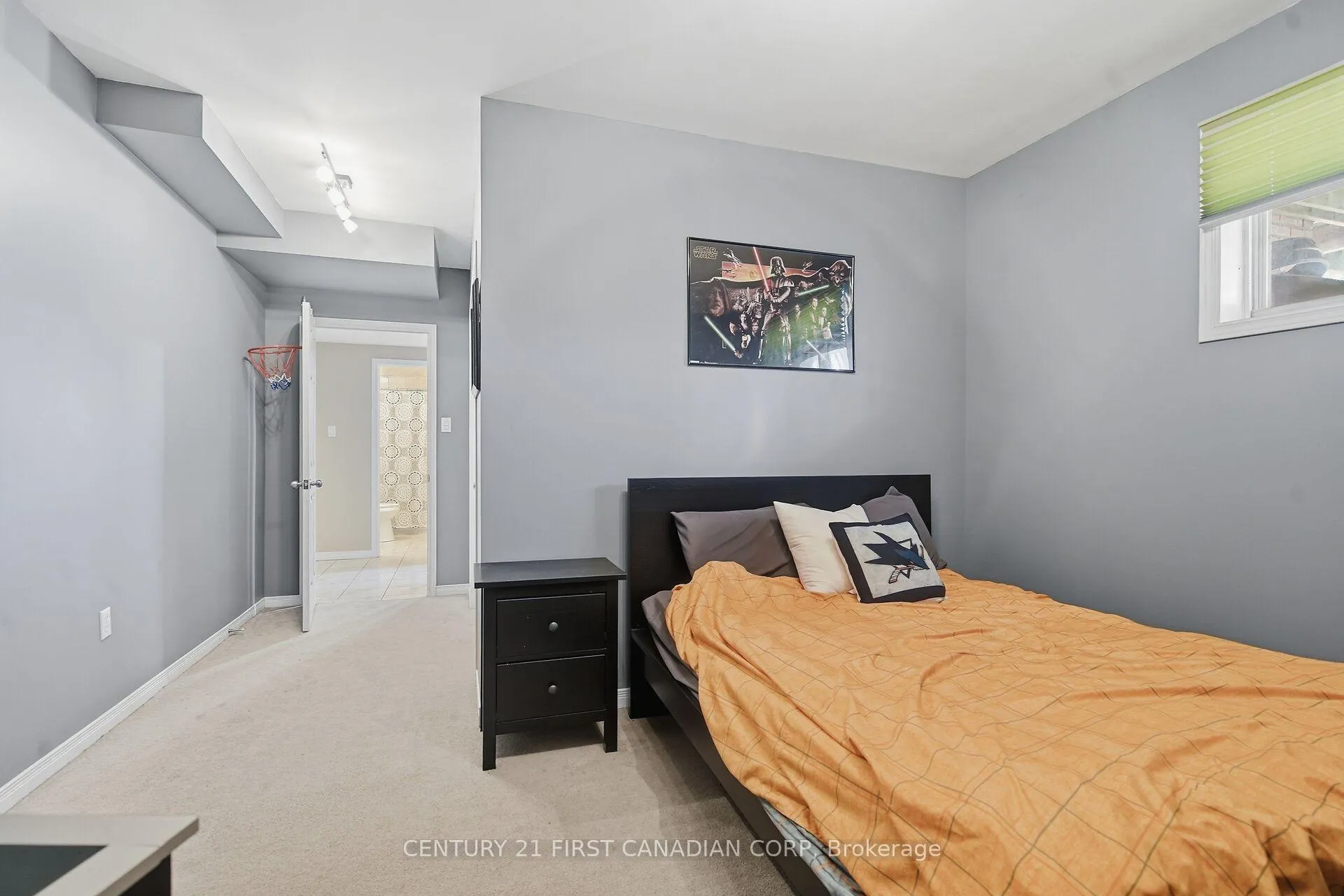 Photo 25 of 87 Grieve Place, London, South Y — HOMEH