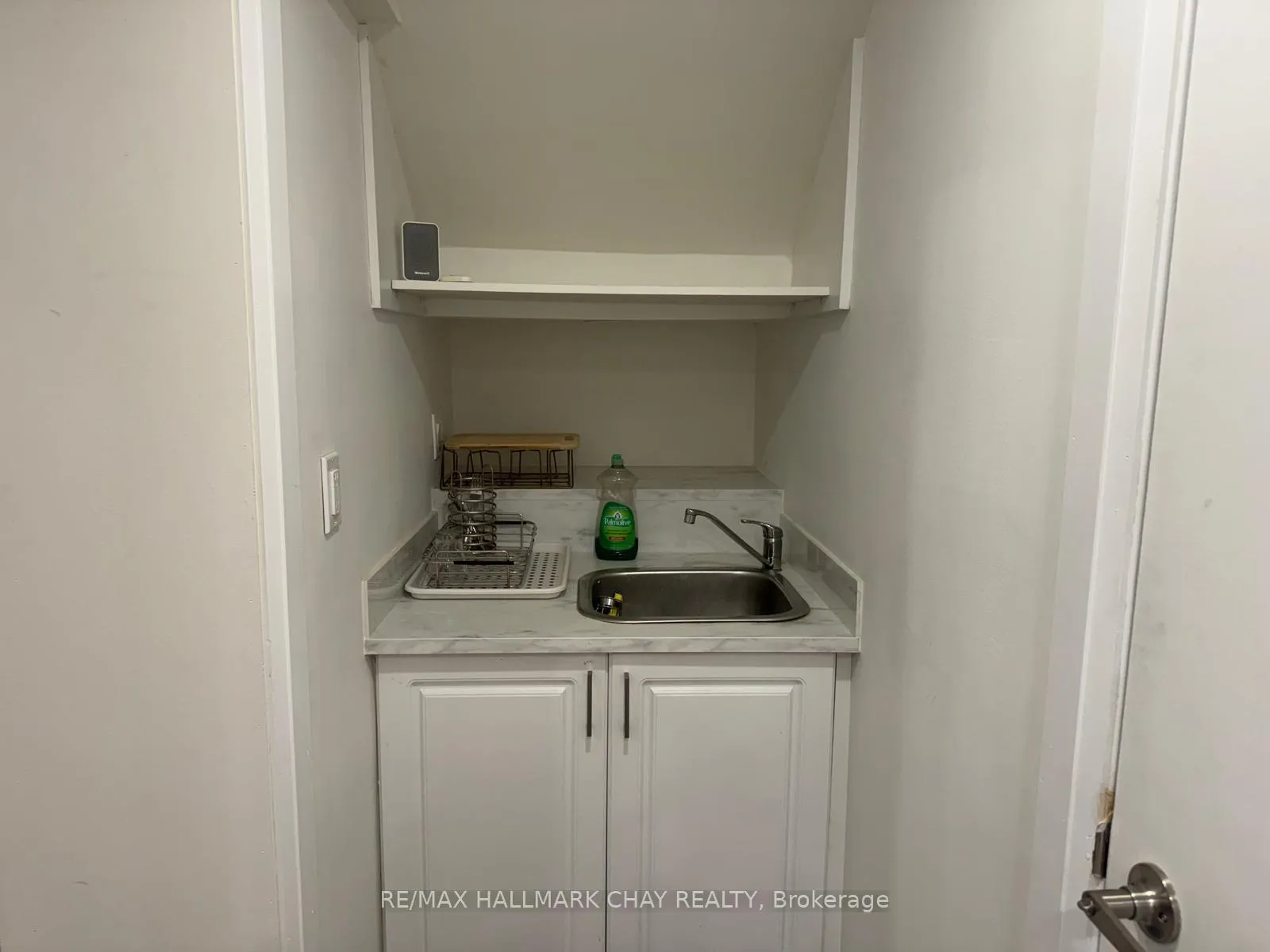 Photo 2 of 1 Davidson Road, Aurora, Aurora Highlands — HOMEH