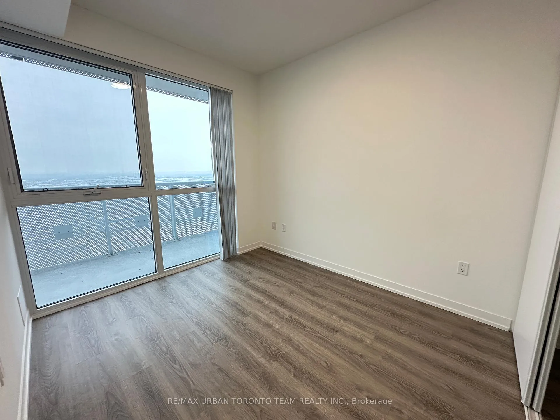 Photo 10 of Unit 4805, 8 Interchange Way, Vaughan, Vaughan Corporate Centre — HOMEH