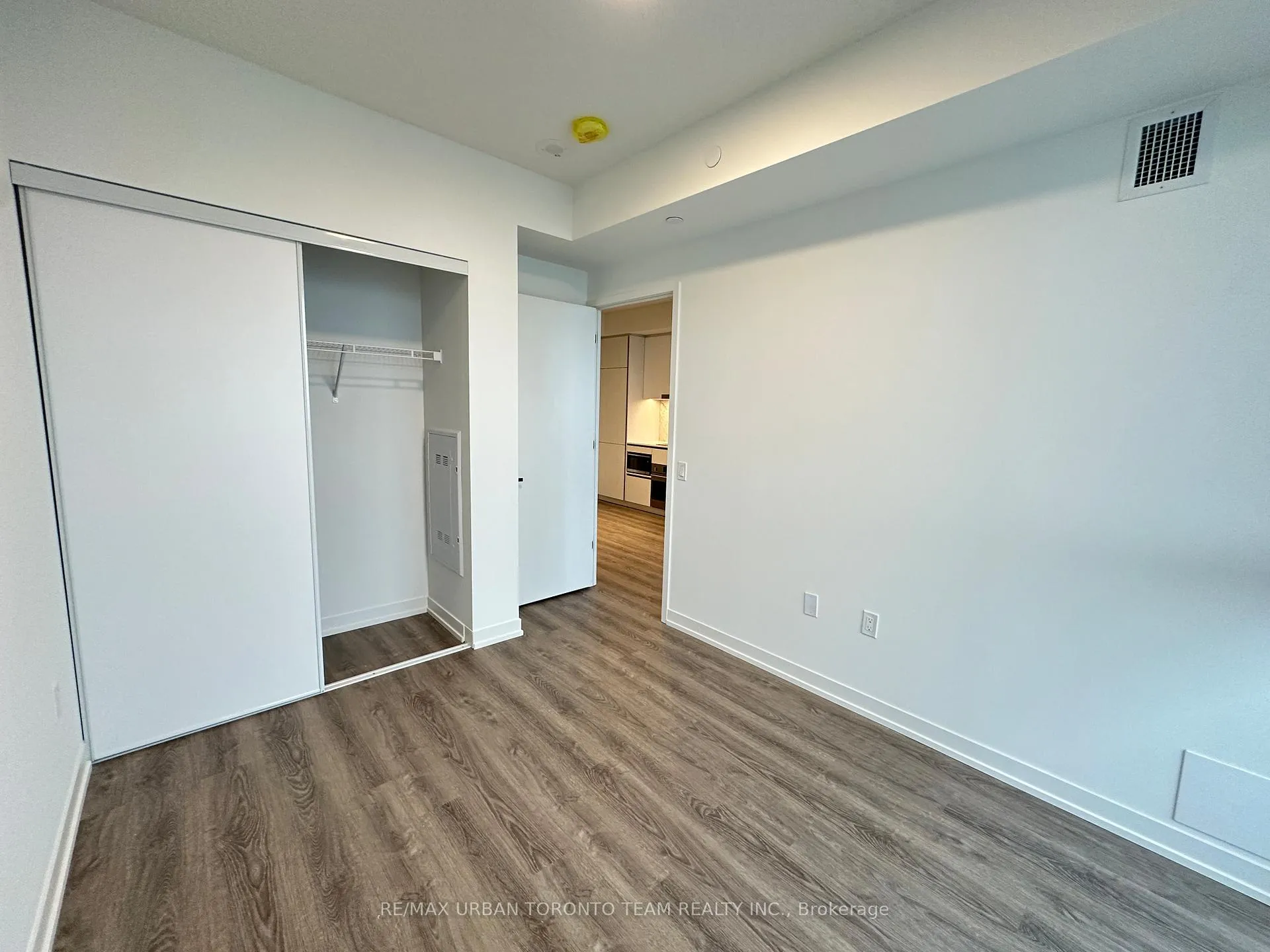 Photo 11 of Unit 4805, 8 Interchange Way, Vaughan, Vaughan Corporate Centre — HOMEH