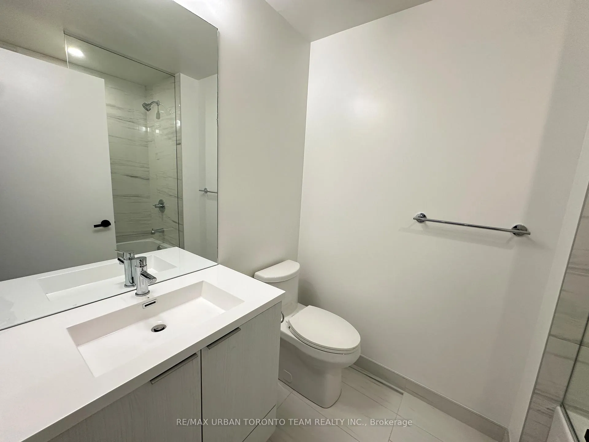 Photo 12 of Unit 4805, 8 Interchange Way, Vaughan, Vaughan Corporate Centre — HOMEH