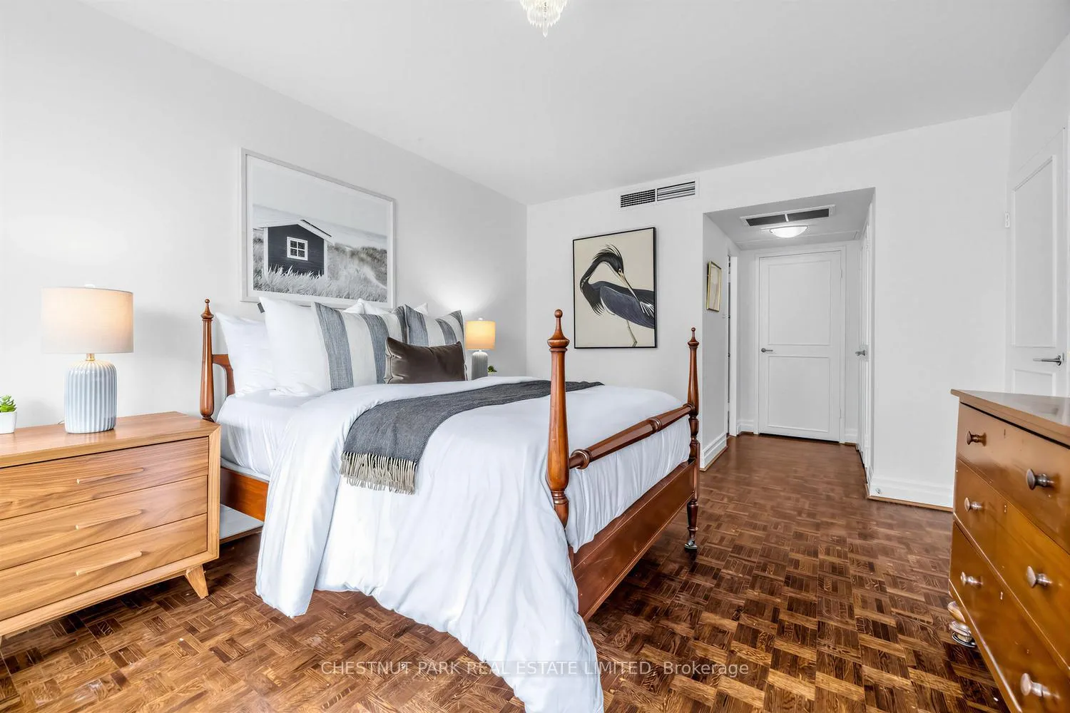 Photo 13 of Unit 506, 10 Avoca Avenue, Toronto, Rosedale-Moore Park — HOMEH