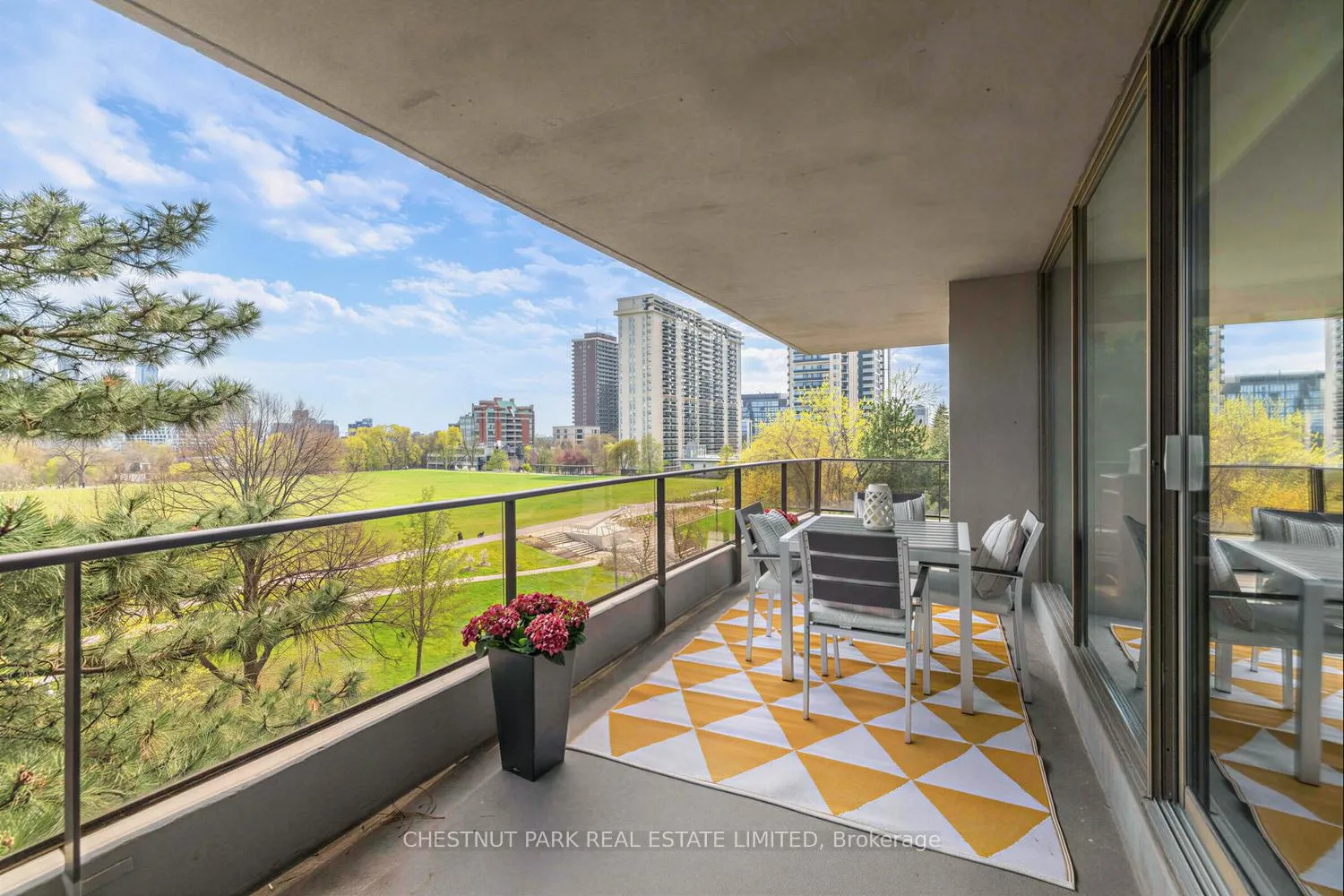 Photo 22 of Unit 506, 10 Avoca Avenue, Toronto, Rosedale-Moore Park — HOMEH