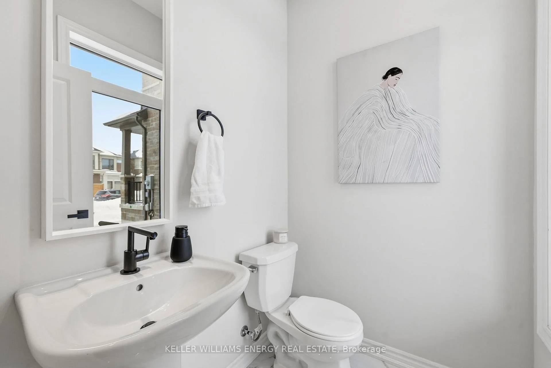 Photo 26 of 44 Priory Drive, Whitby, Rural Whitby — HOMEH