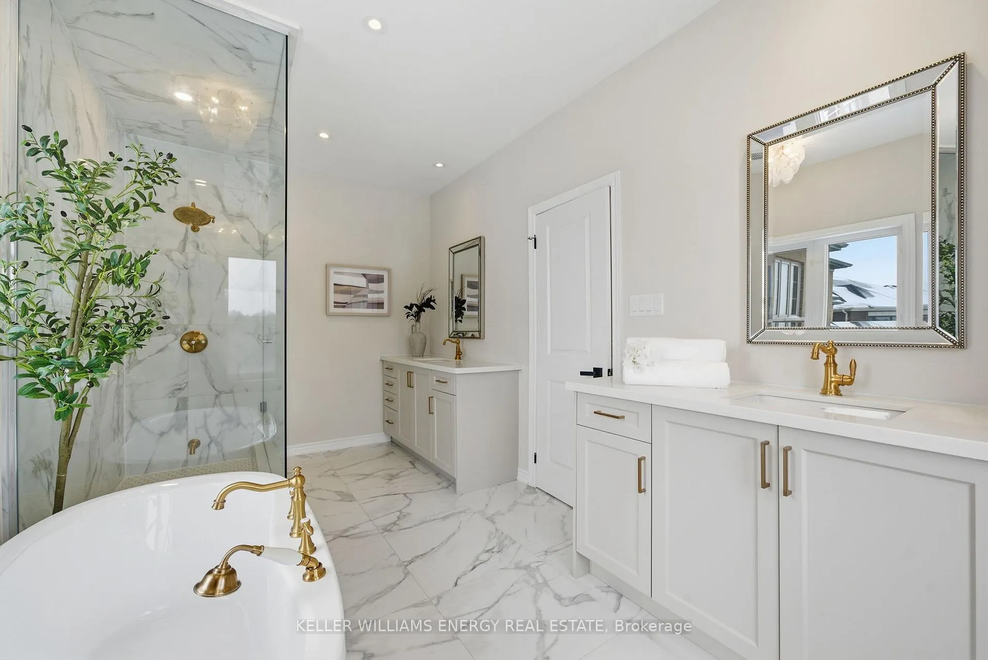 Photo 30 of 44 Priory Drive, Whitby, Rural Whitby — HOMEH