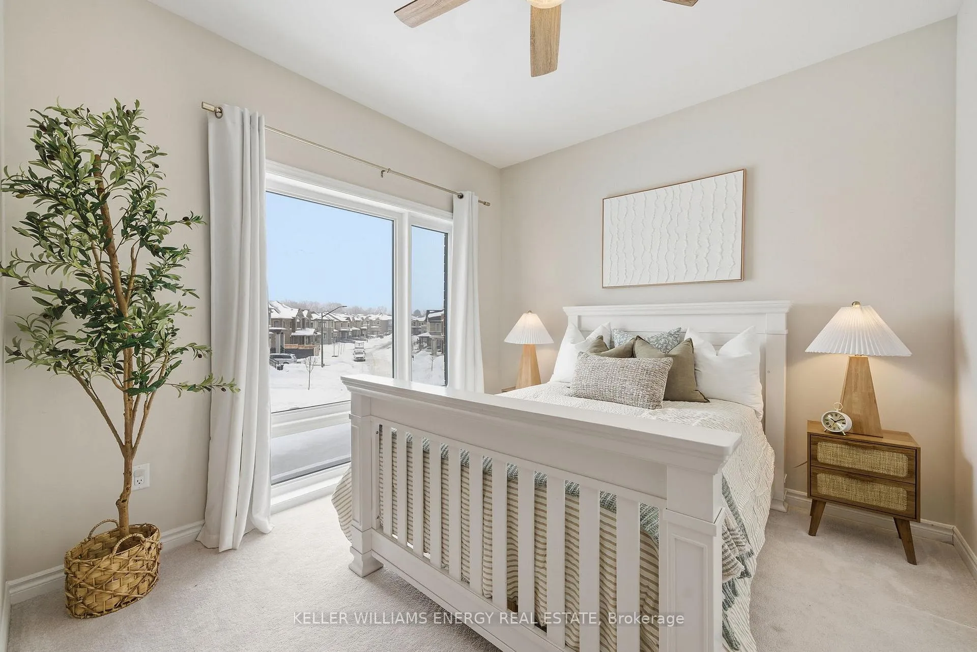 Photo 32 of 44 Priory Drive, Whitby, Rural Whitby — HOMEH