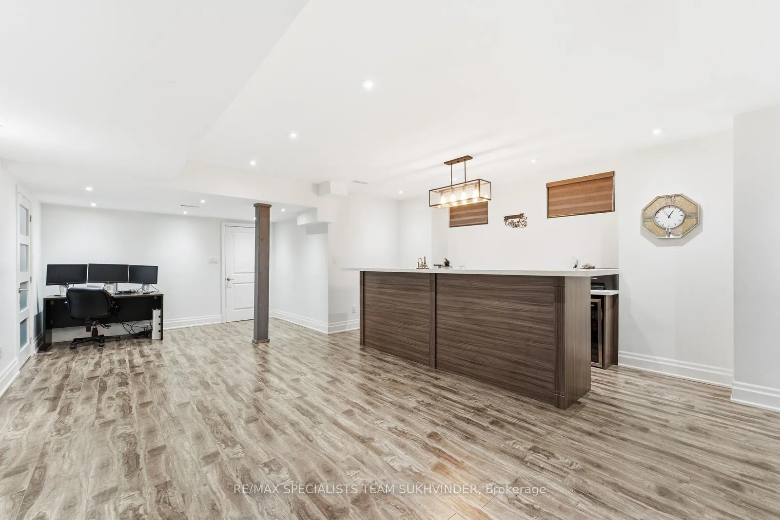 Photo 30 of 102 Belladonna Circle, Brampton, Toronto Gore Rural Estate — HOMEH