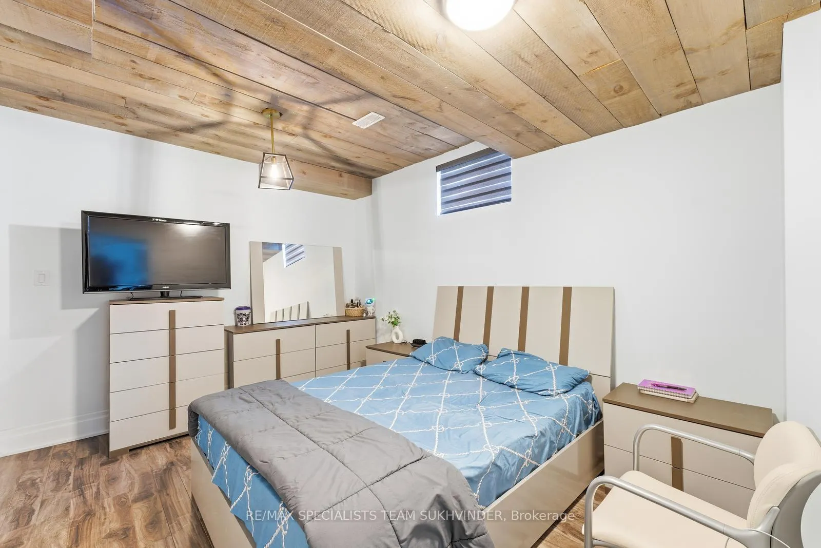 Photo 35 of 102 Belladonna Circle, Brampton, Toronto Gore Rural Estate — HOMEH