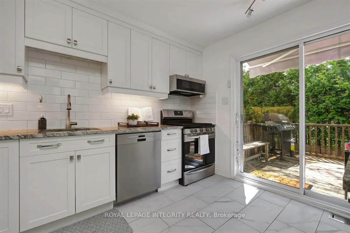 Photo 16 of 1575 Des Grives Crescent, Ottawa, Orleans/Sunridge — HOMEH