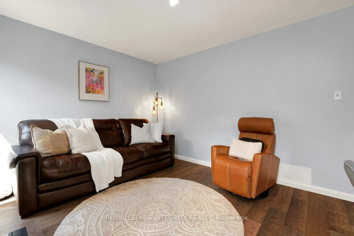 Photo 23 of 1575 Des Grives Crescent, Ottawa, Orleans/Sunridge — HOMEH
