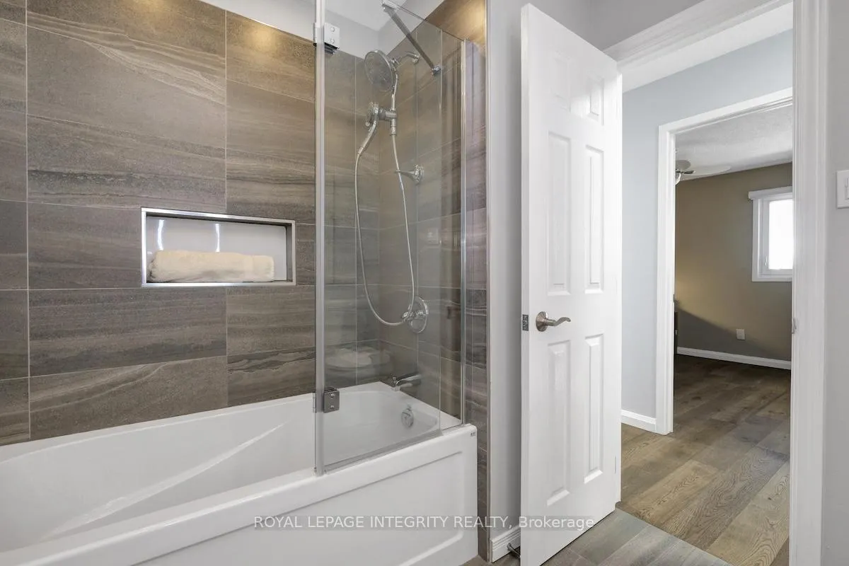 Photo 28 of 1575 Des Grives Crescent, Ottawa, Orleans/Sunridge — HOMEH