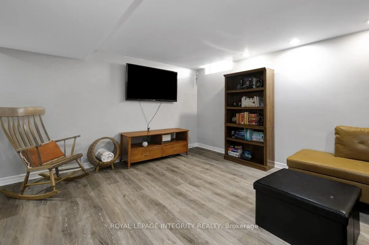Photo 37 of 1575 Des Grives Crescent, Ottawa, Orleans/Sunridge — HOMEH