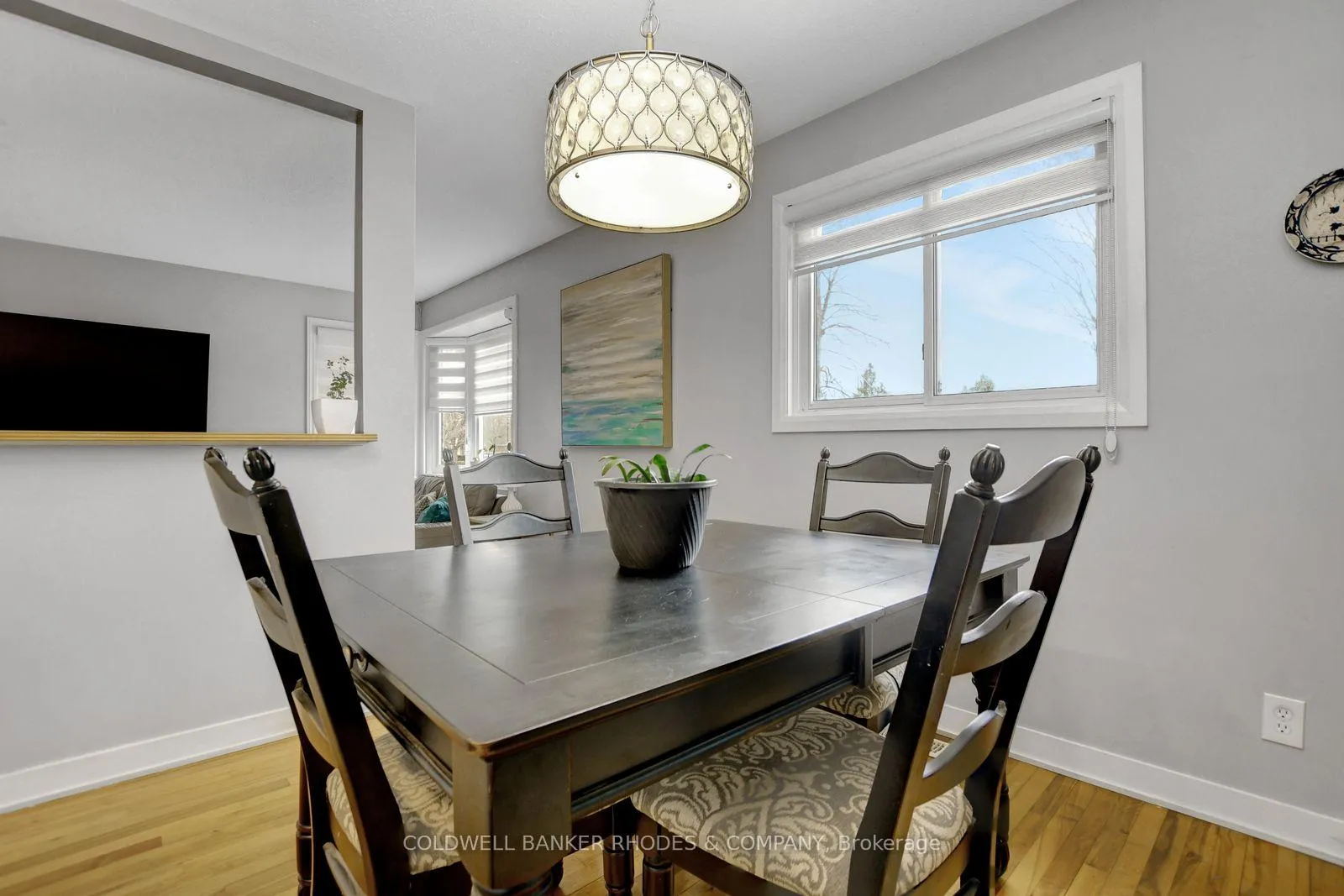 Photo 8 of 2424 Heaton Avenue, Ottawa, Hawthorne Meadows — HOMEH