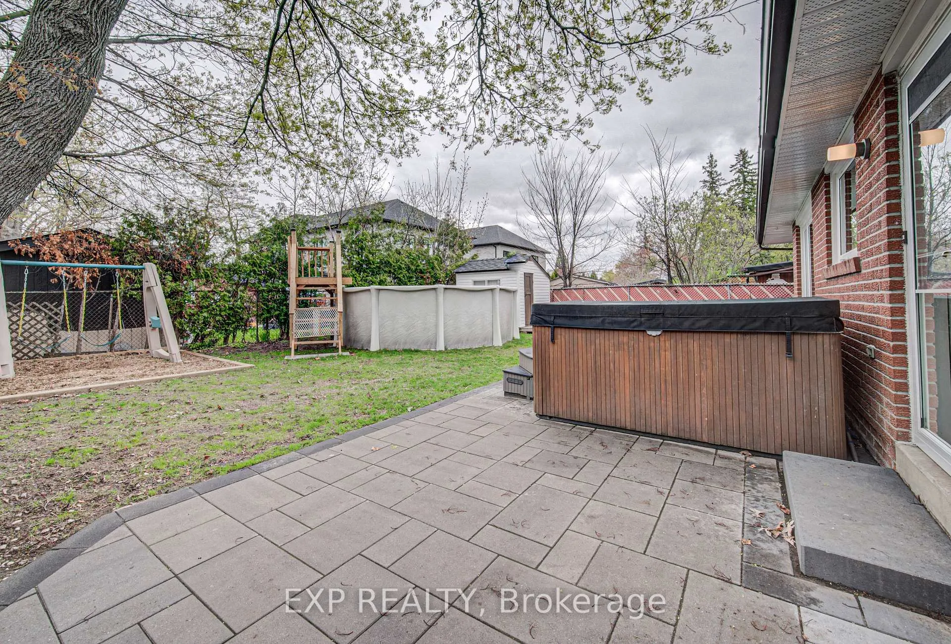 Photo 27 of 8 Sanford Crescent, Brampton, Northwood Park — HOMEH