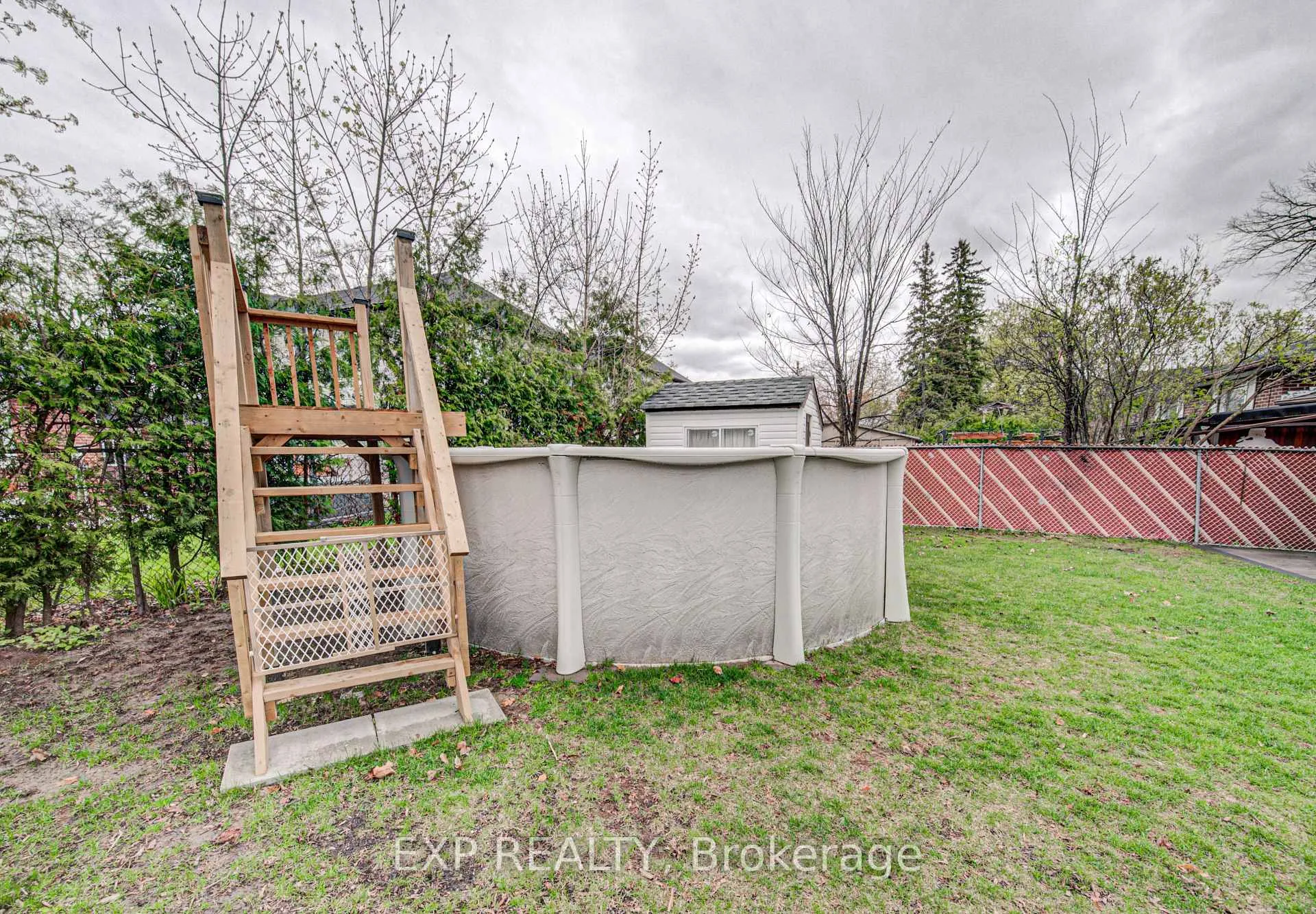 Photo 31 of 8 Sanford Crescent, Brampton, Northwood Park — HOMEH