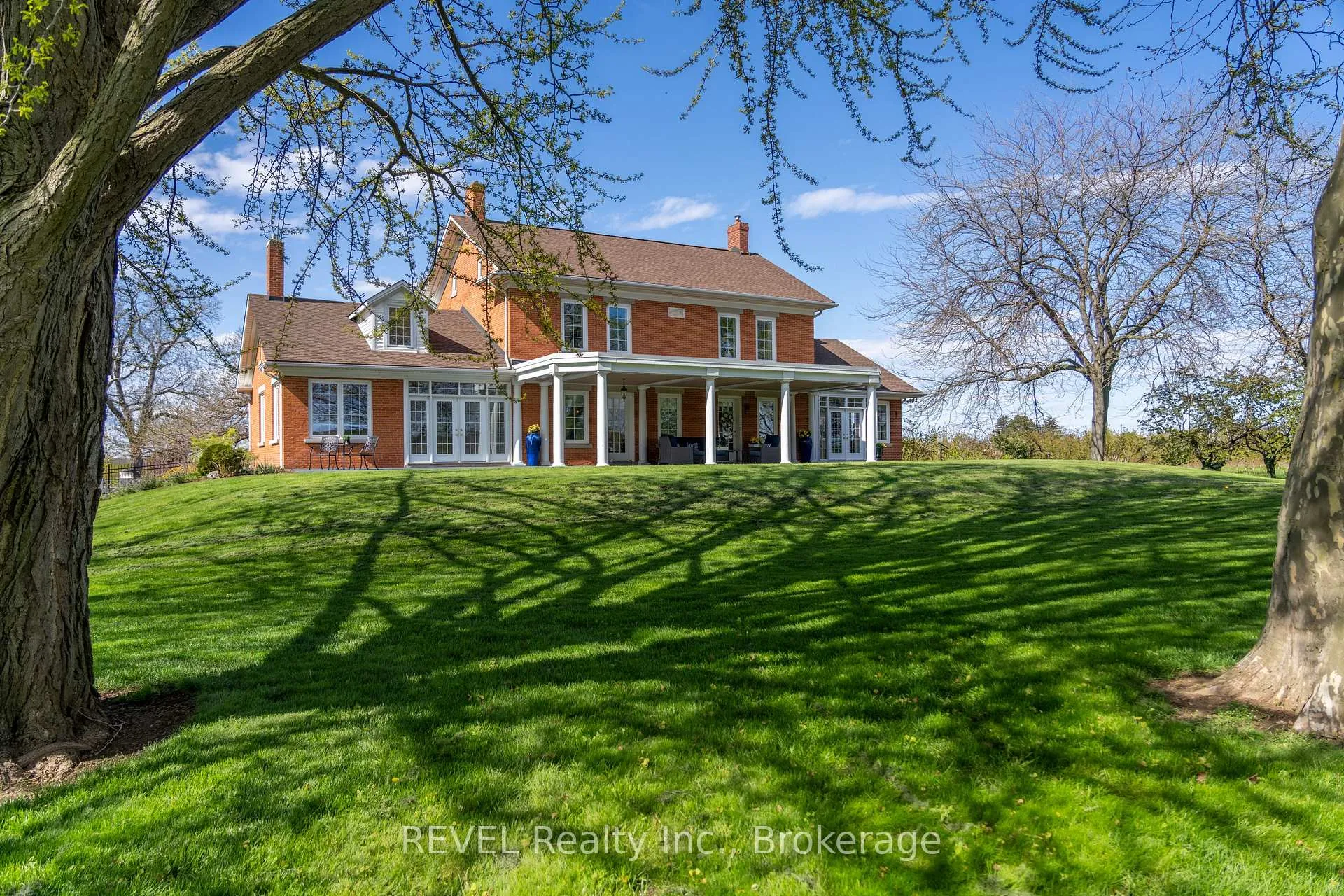 Photo 3 of 4280 Cherry Avenue, Lincoln, Beamsville — HOMEH