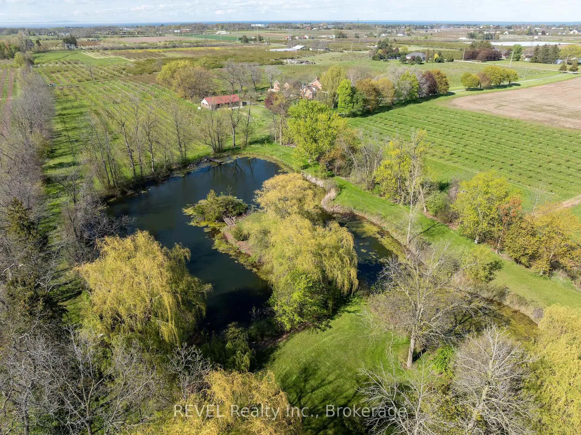 Photo 6 of 4280 Cherry Avenue, Lincoln, Beamsville — HOMEH