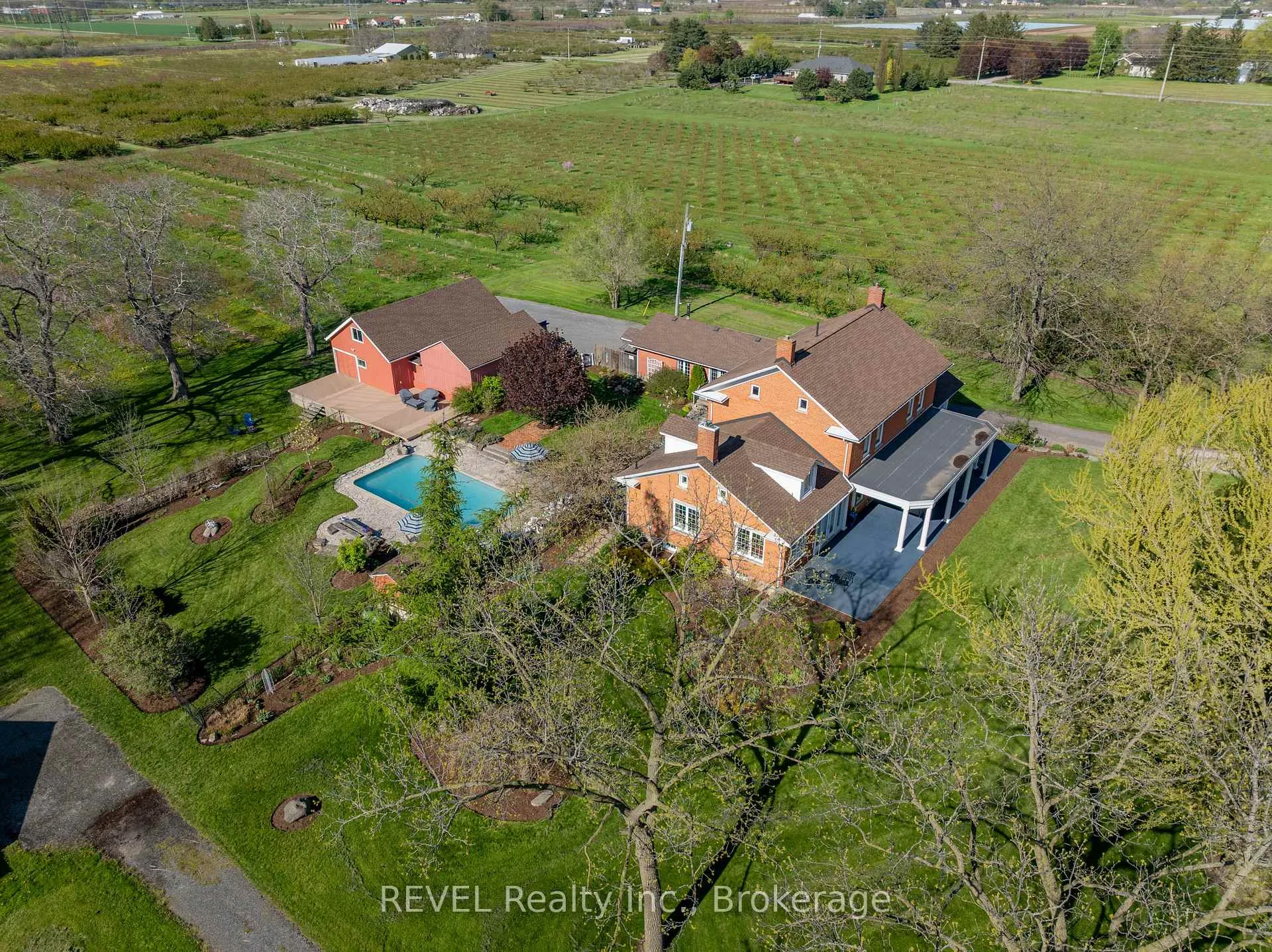 Photo 10 of 4280 Cherry Avenue, Lincoln, Beamsville — HOMEH