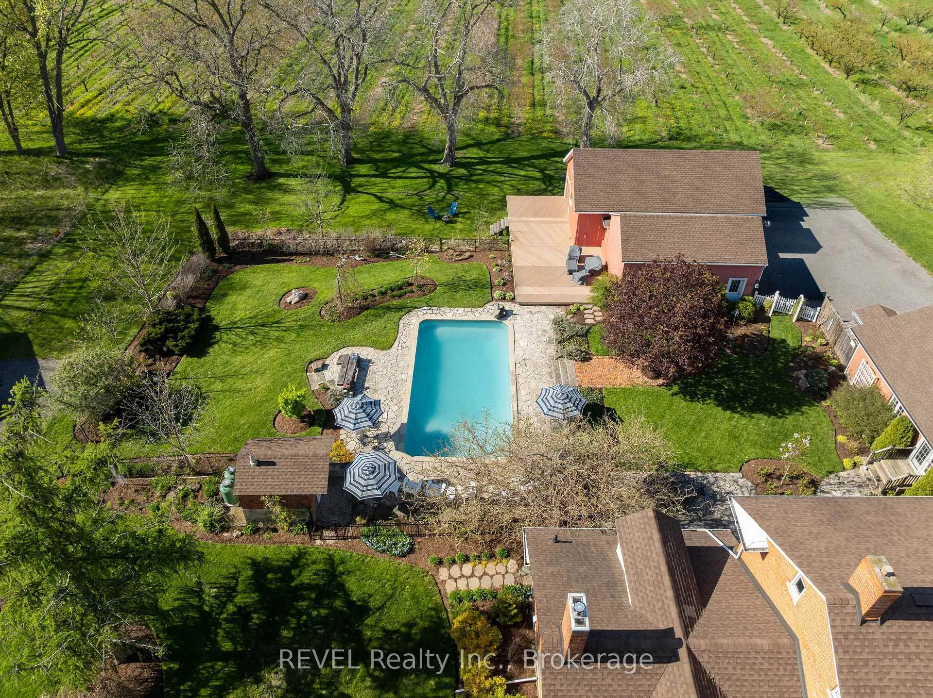 Photo 11 of 4280 Cherry Avenue, Lincoln, Beamsville — HOMEH