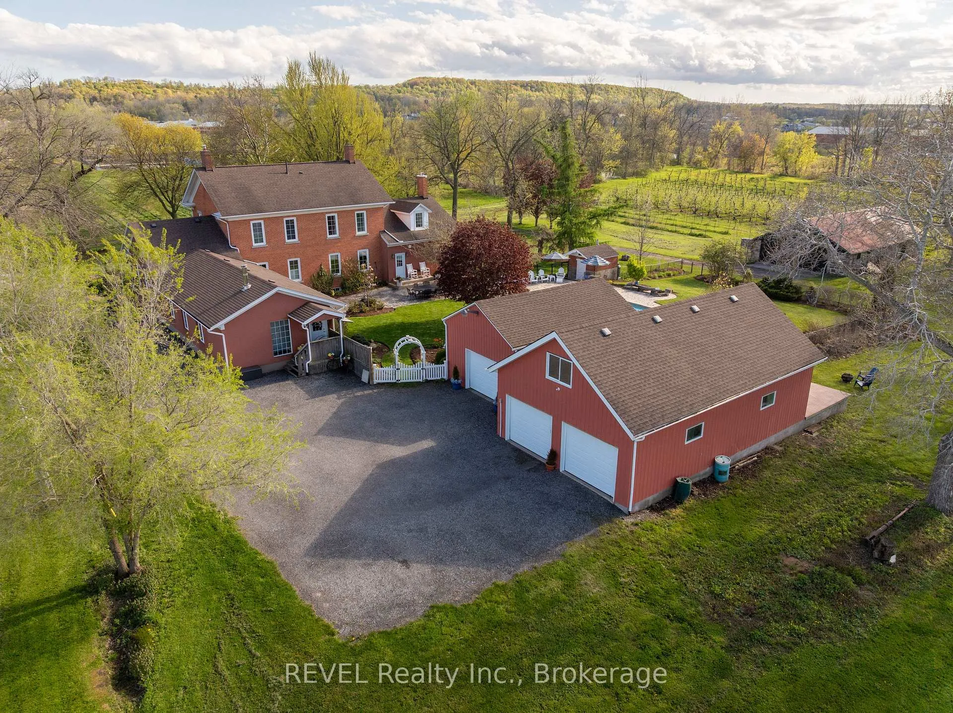Photo 41 of 4280 Cherry Avenue, Lincoln, Beamsville — HOMEH