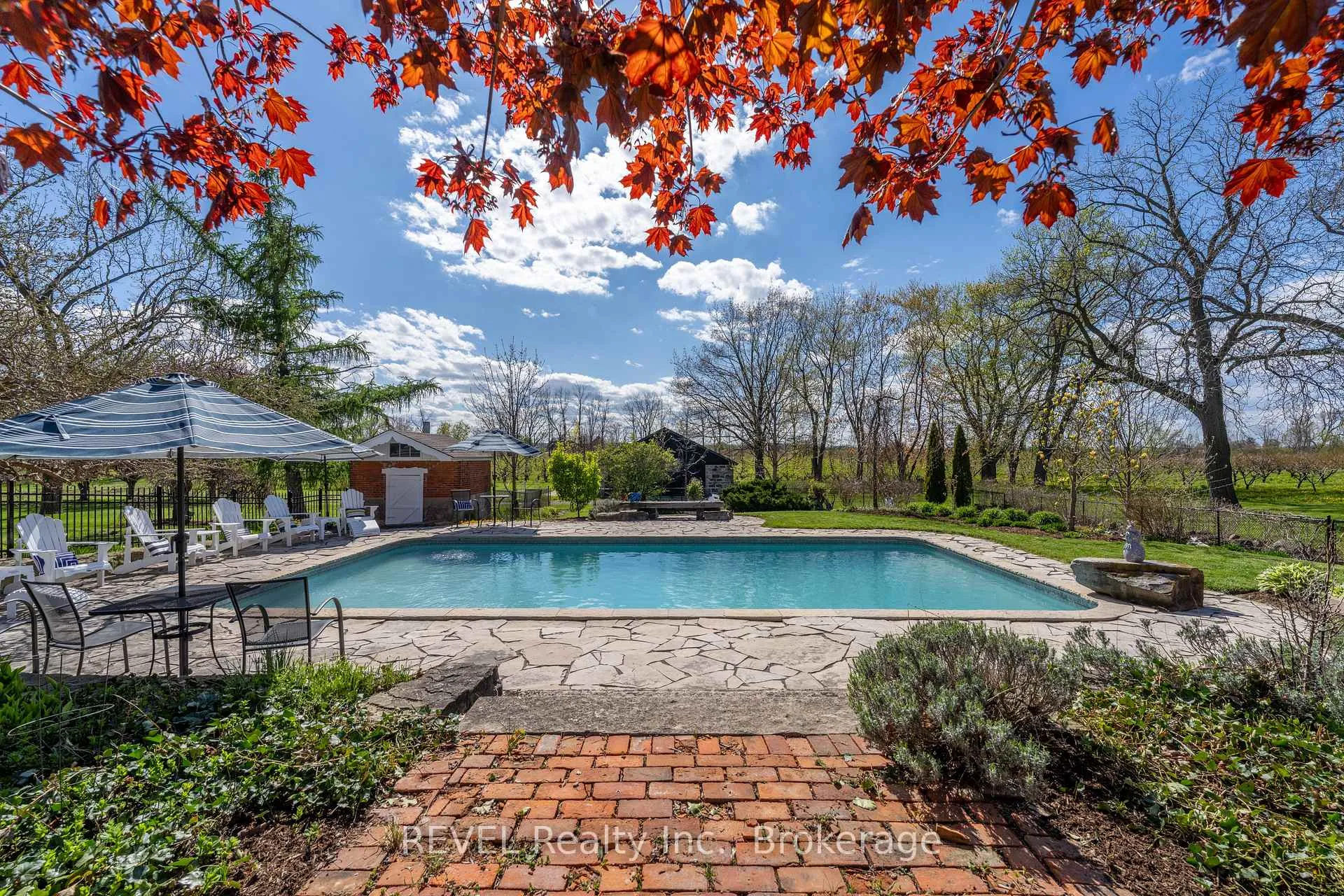 Photo 43 of 4280 Cherry Avenue, Lincoln, Beamsville — HOMEH